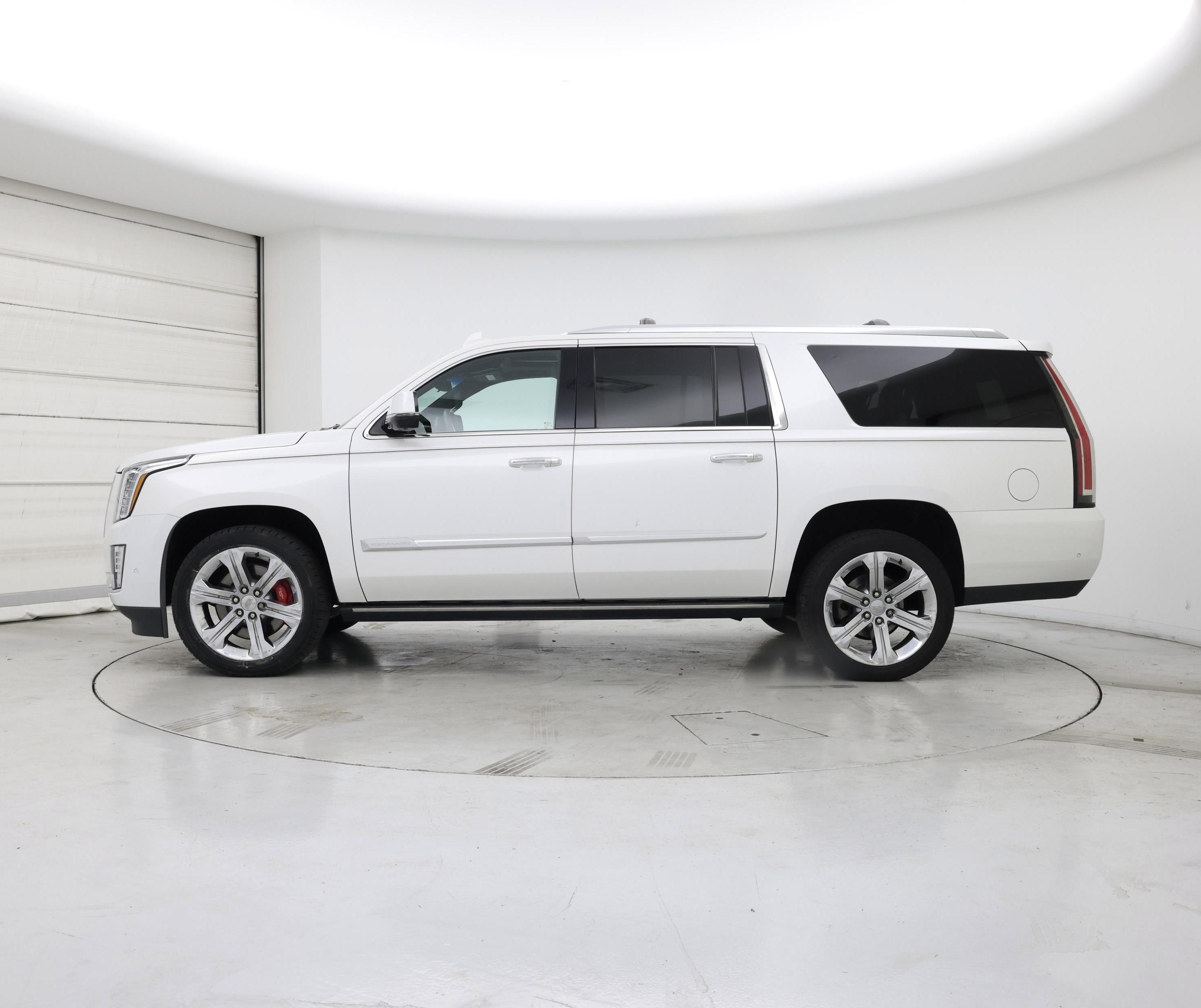 Thumbnail: 2018 Cadillac Escalade - 3