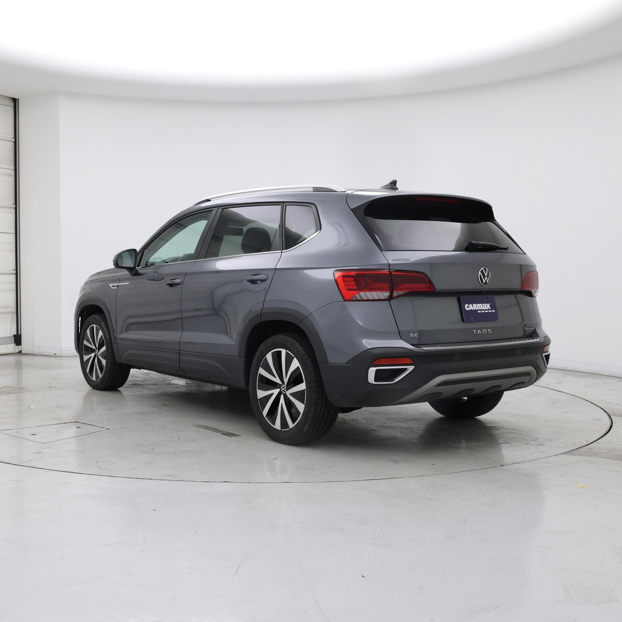 Thumbnail: 2022 Volkswagen Taos - 2