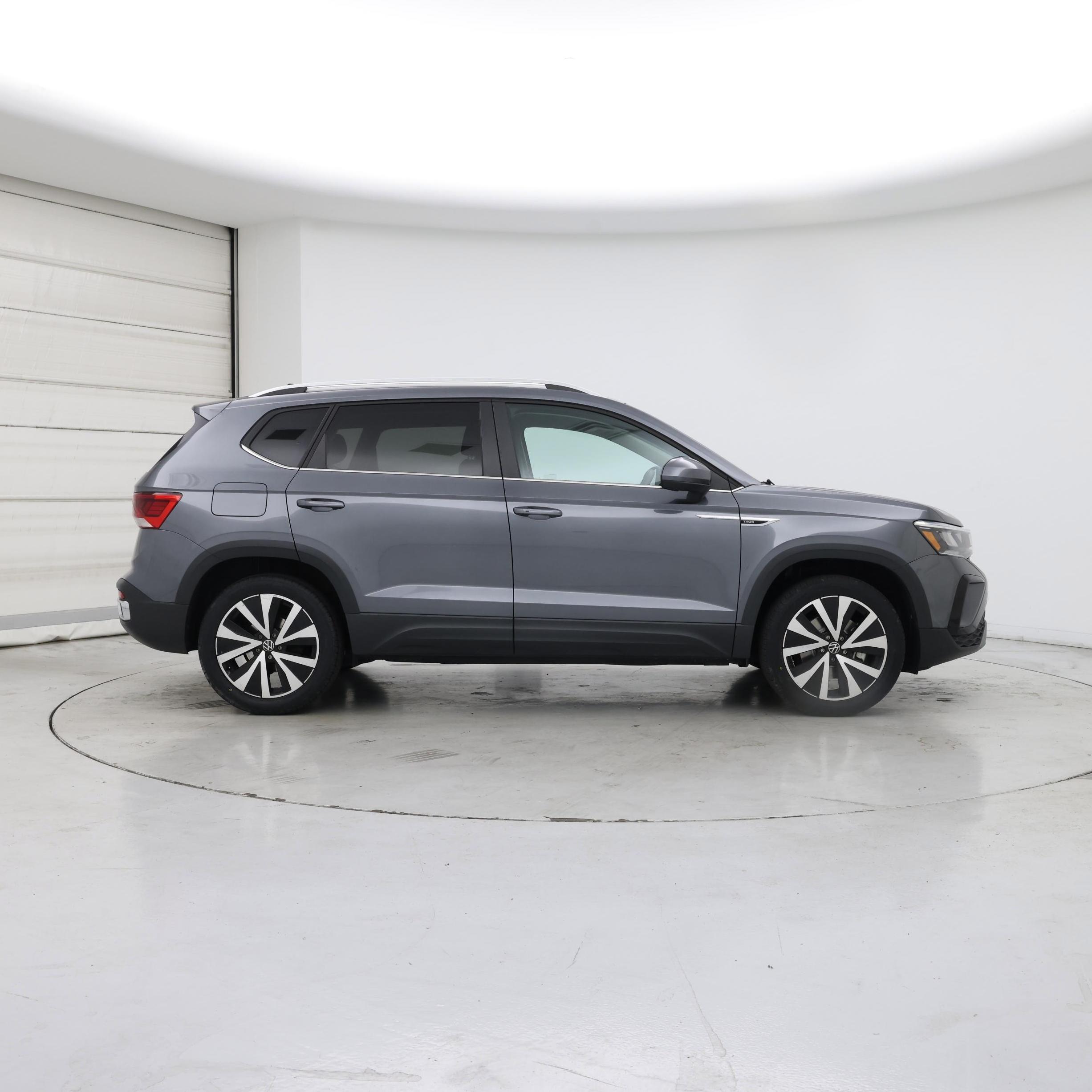 Thumbnail: 2022 Volkswagen Taos - 7