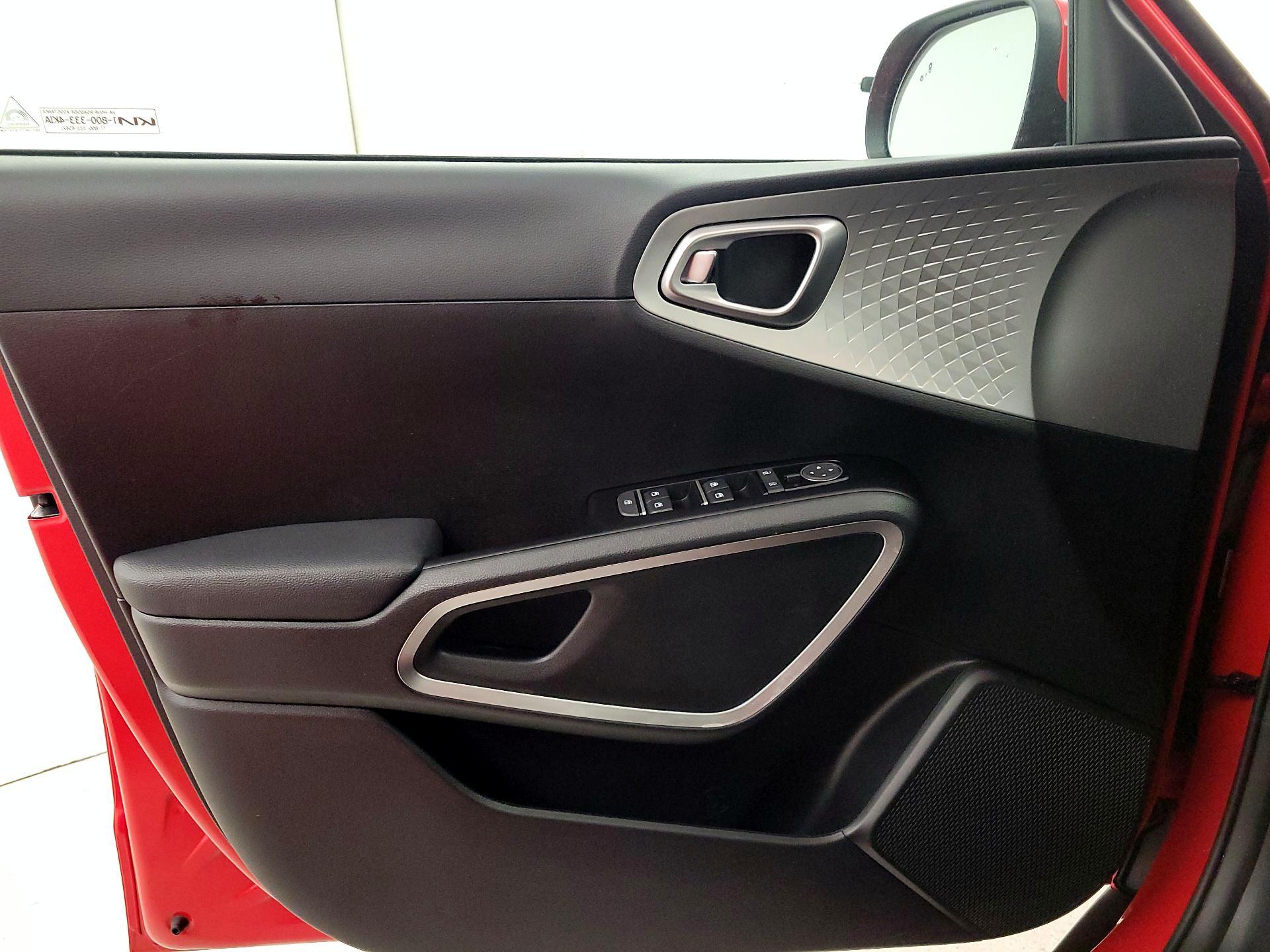 Thumbnail: 2023 Kia Soul - 12