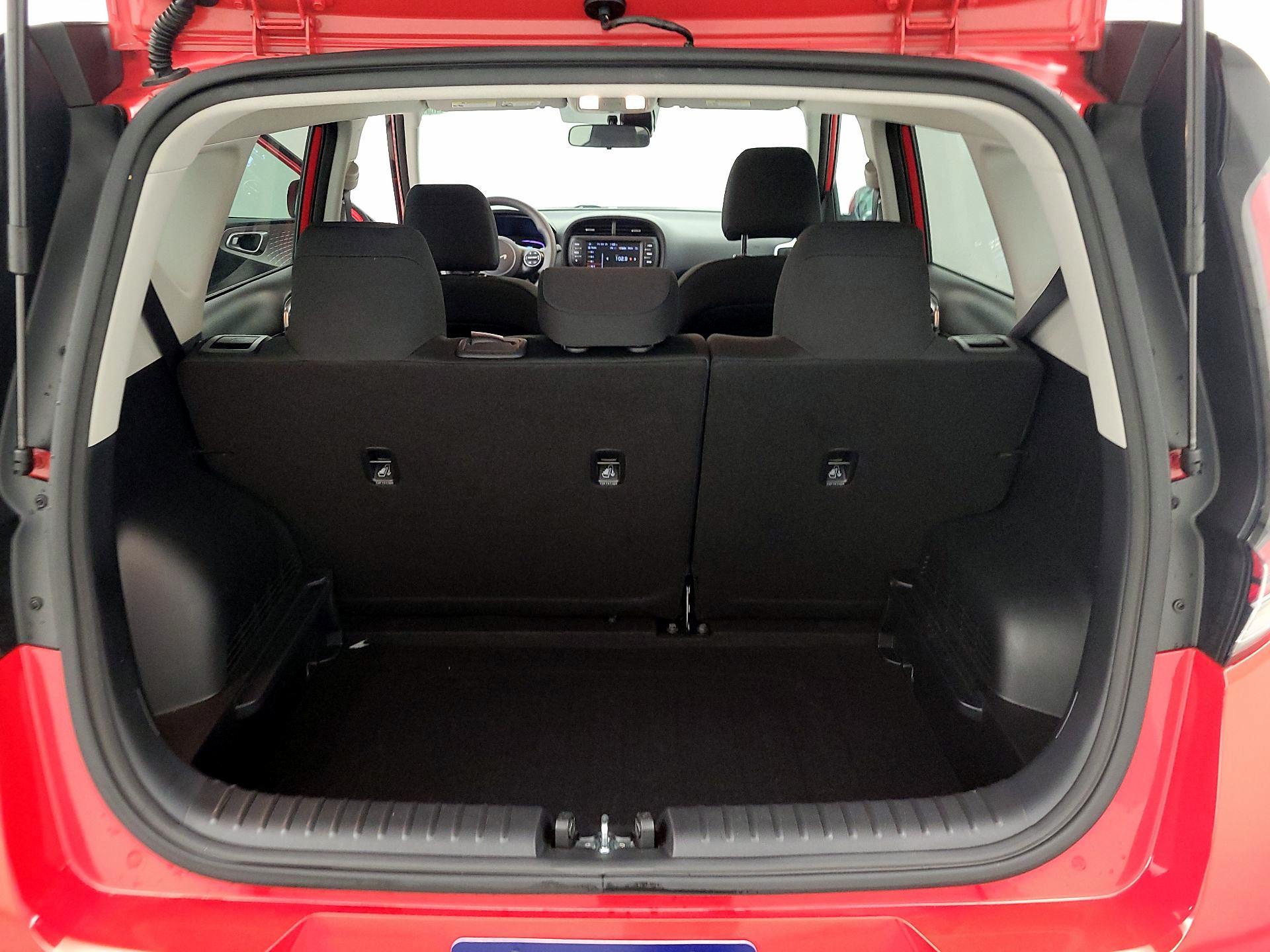 Thumbnail: 2023 Kia Soul - 20