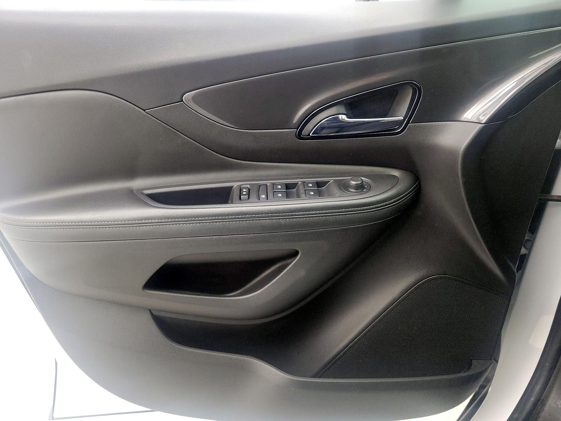 Thumbnail: 2018 Buick Encore - 12