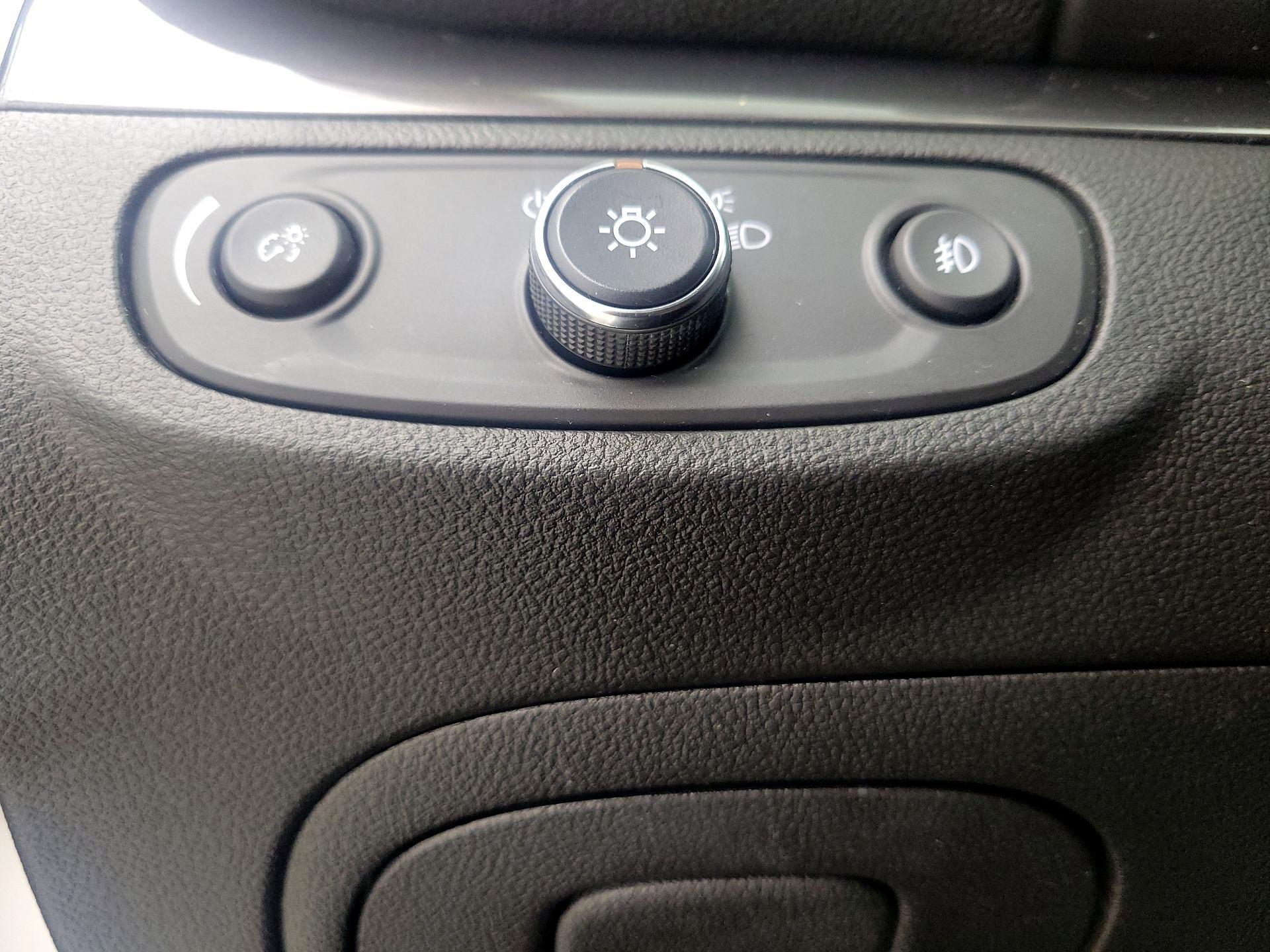 Thumbnail: 2018 Buick Encore - 13