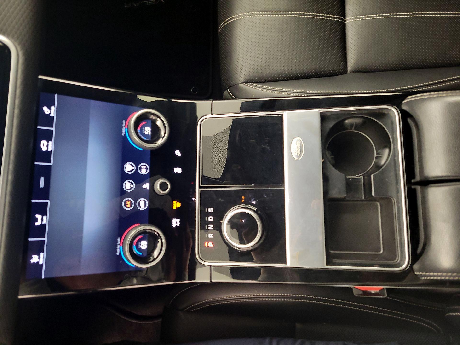 Thumbnail: 2020 Land Rover Range Rover Velar - 17