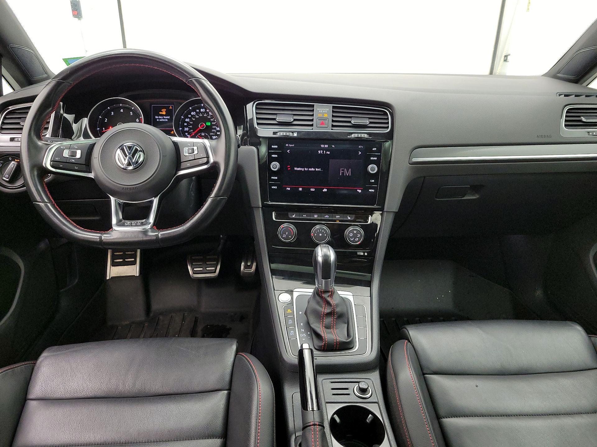 Thumbnail: 2018 Volkswagen Golf - 9