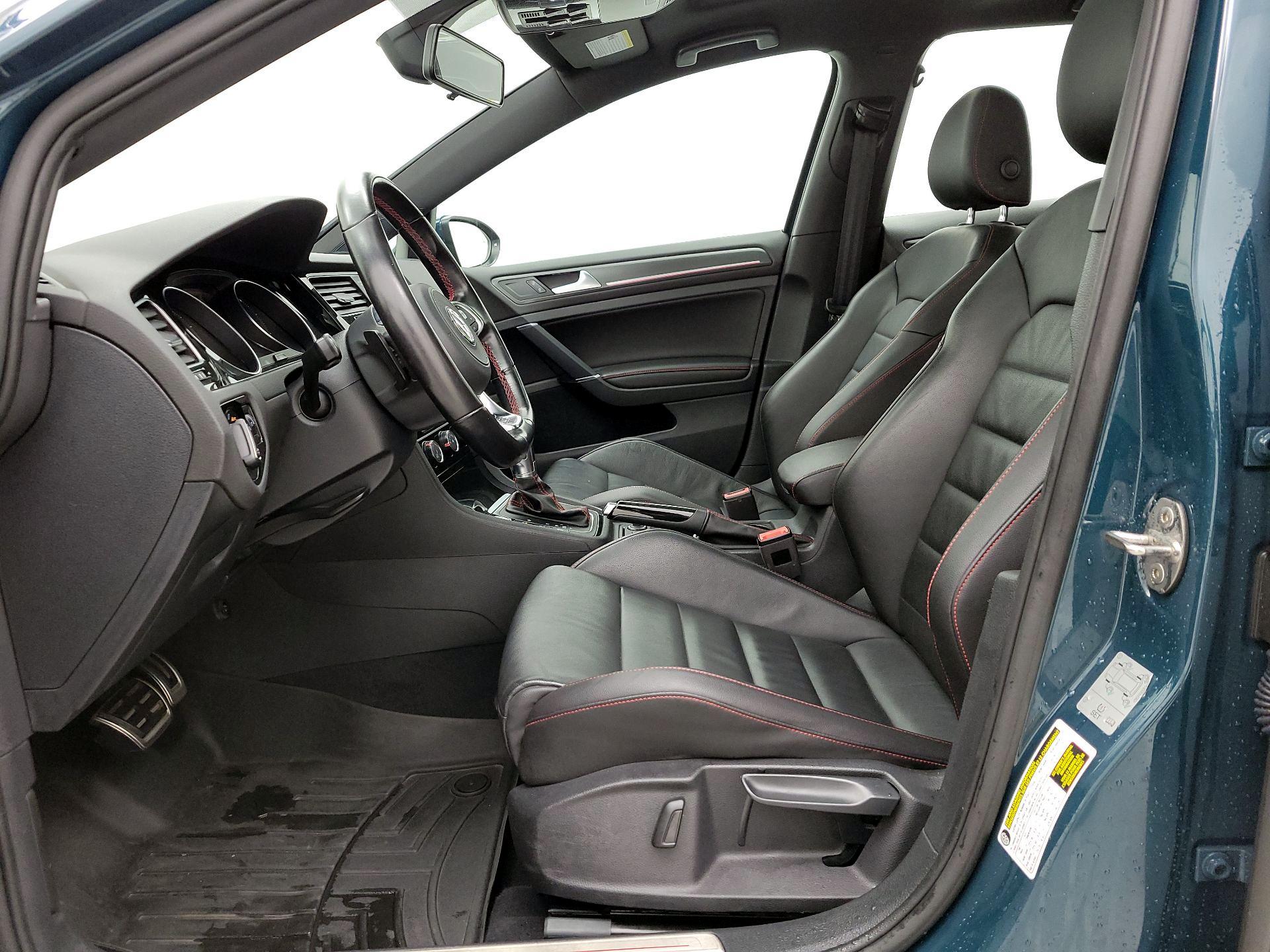 Thumbnail: 2018 Volkswagen Golf - 11