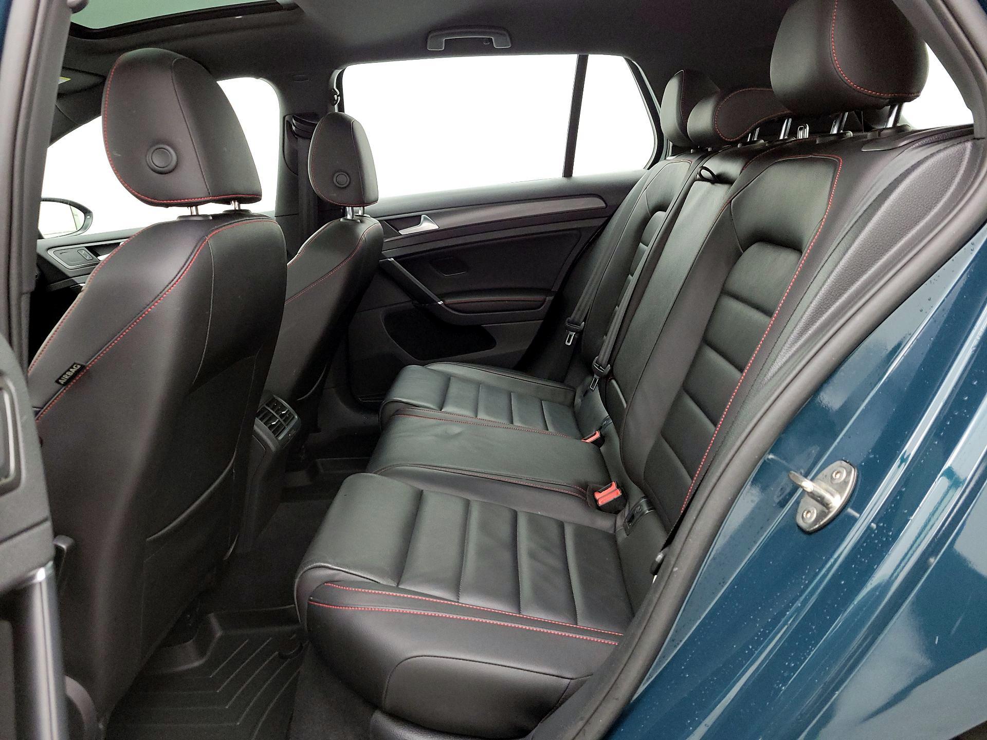 Thumbnail: 2018 Volkswagen Golf - 20