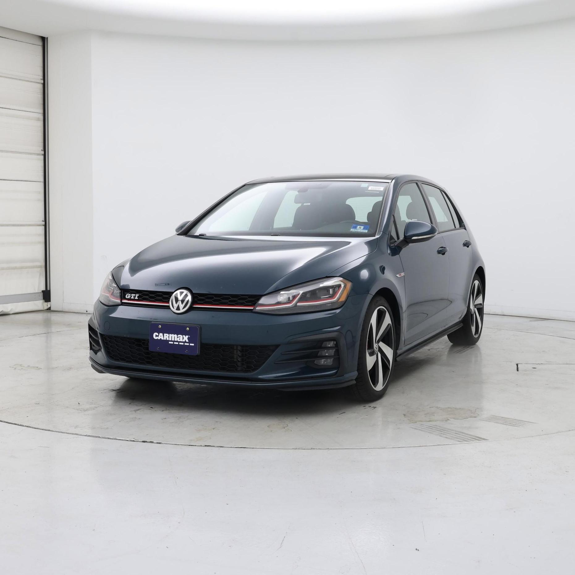 Thumbnail: 2018 Volkswagen Golf - 4