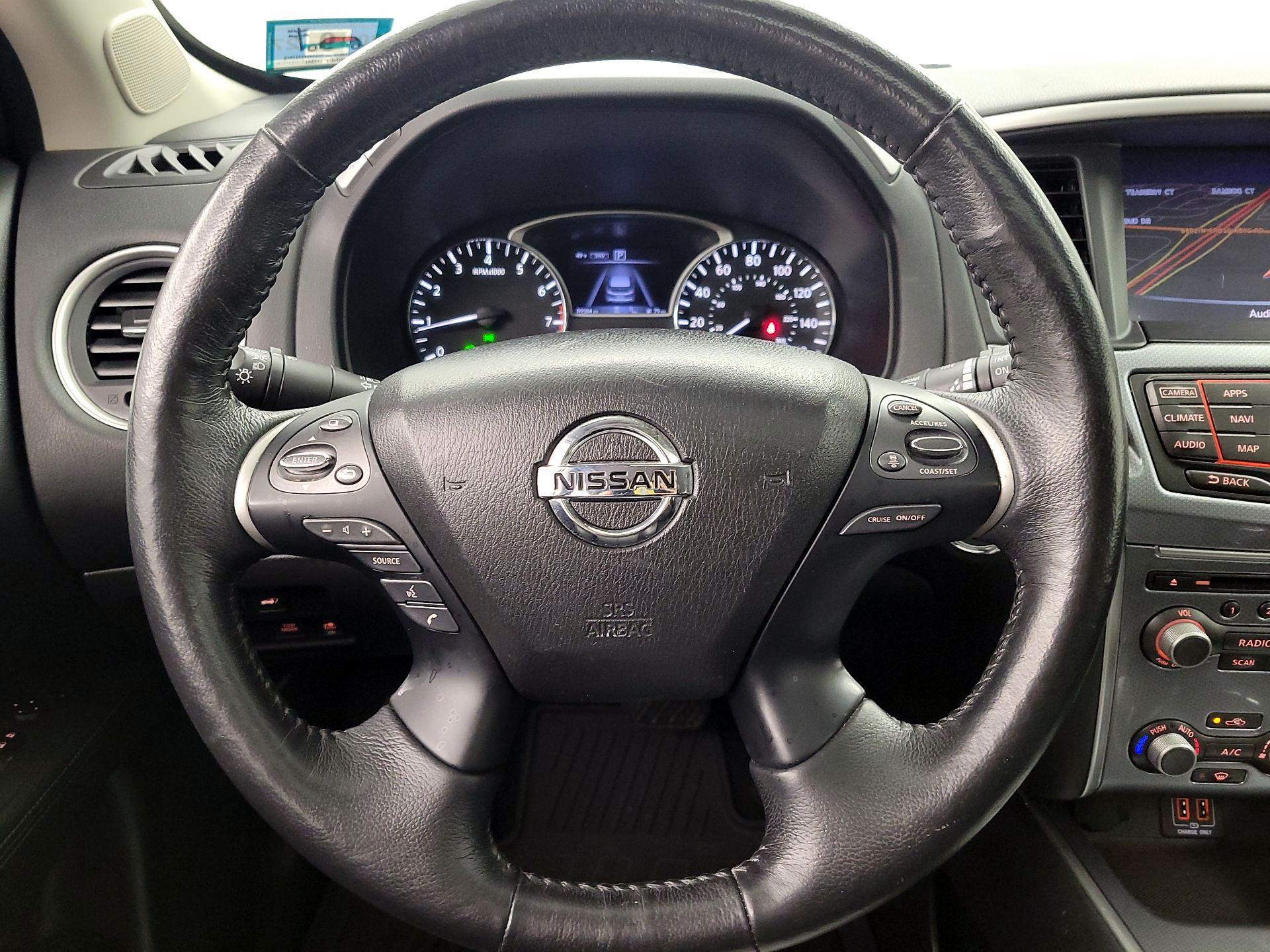 Thumbnail: 2018 Nissan Pathfinder - 10