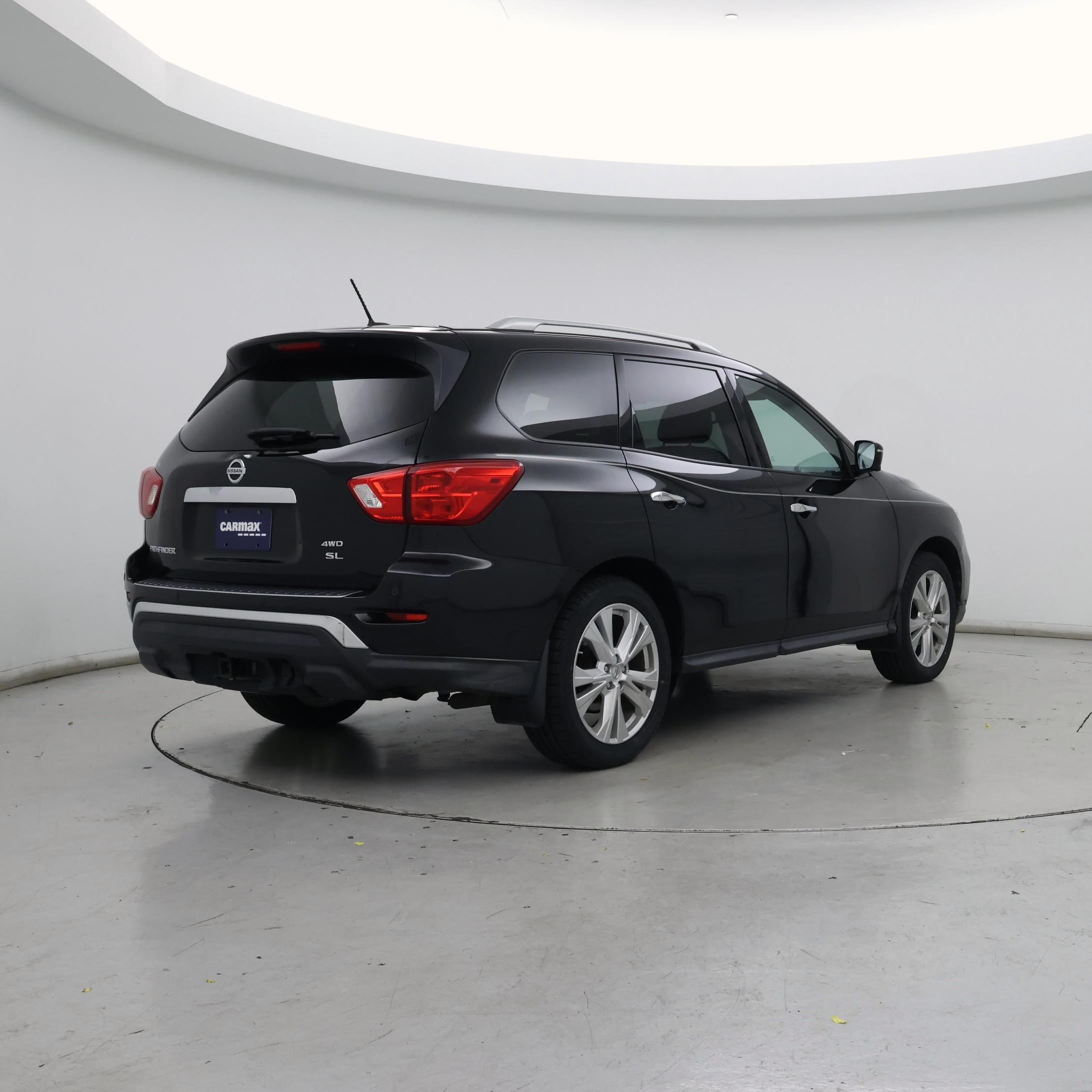 Thumbnail: 2018 Nissan Pathfinder - 8