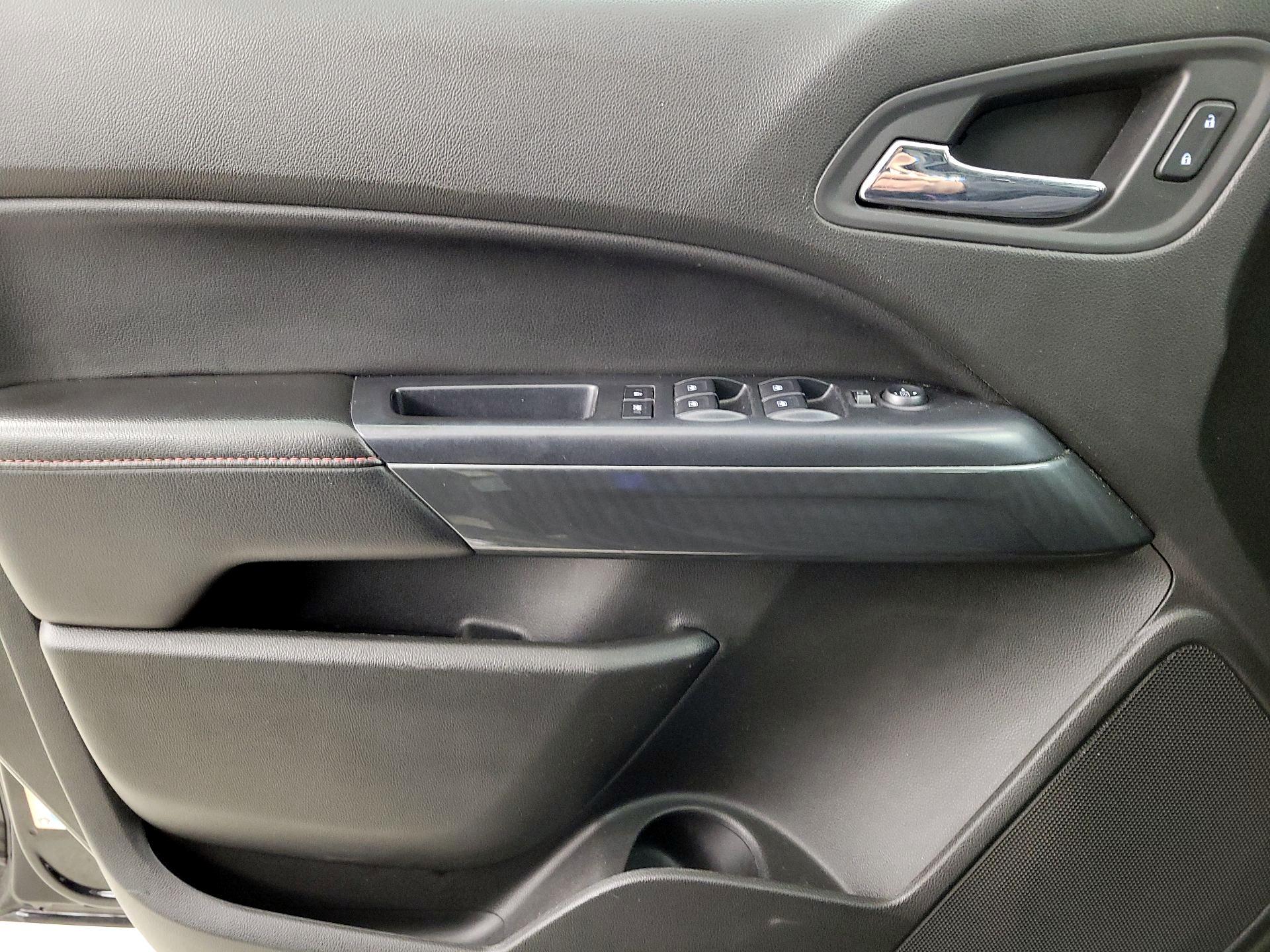 Thumbnail: 2015 GMC Canyon - 12