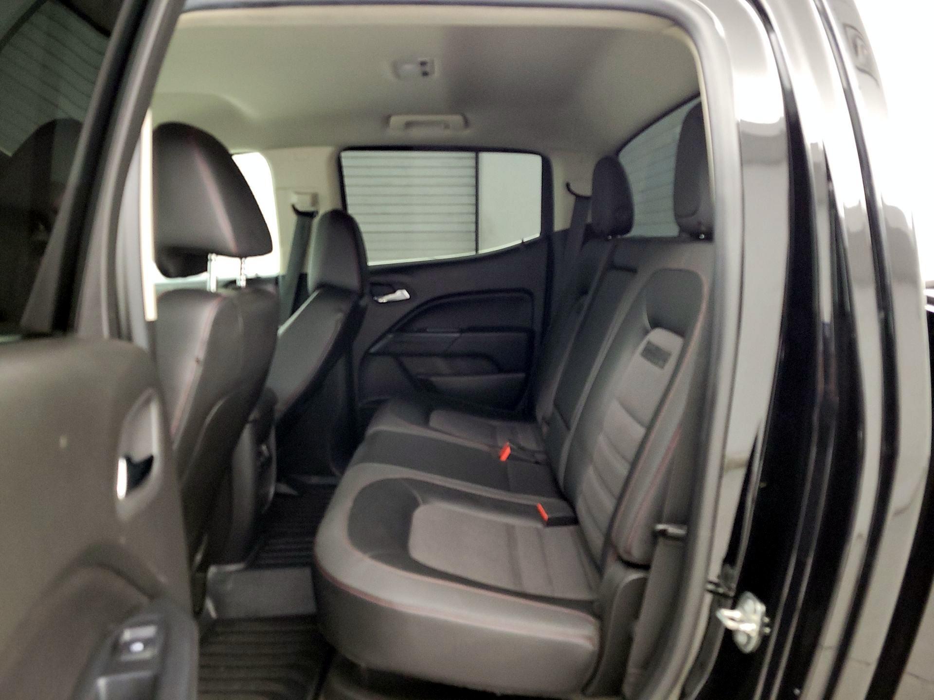 Thumbnail: 2015 GMC Canyon - 20