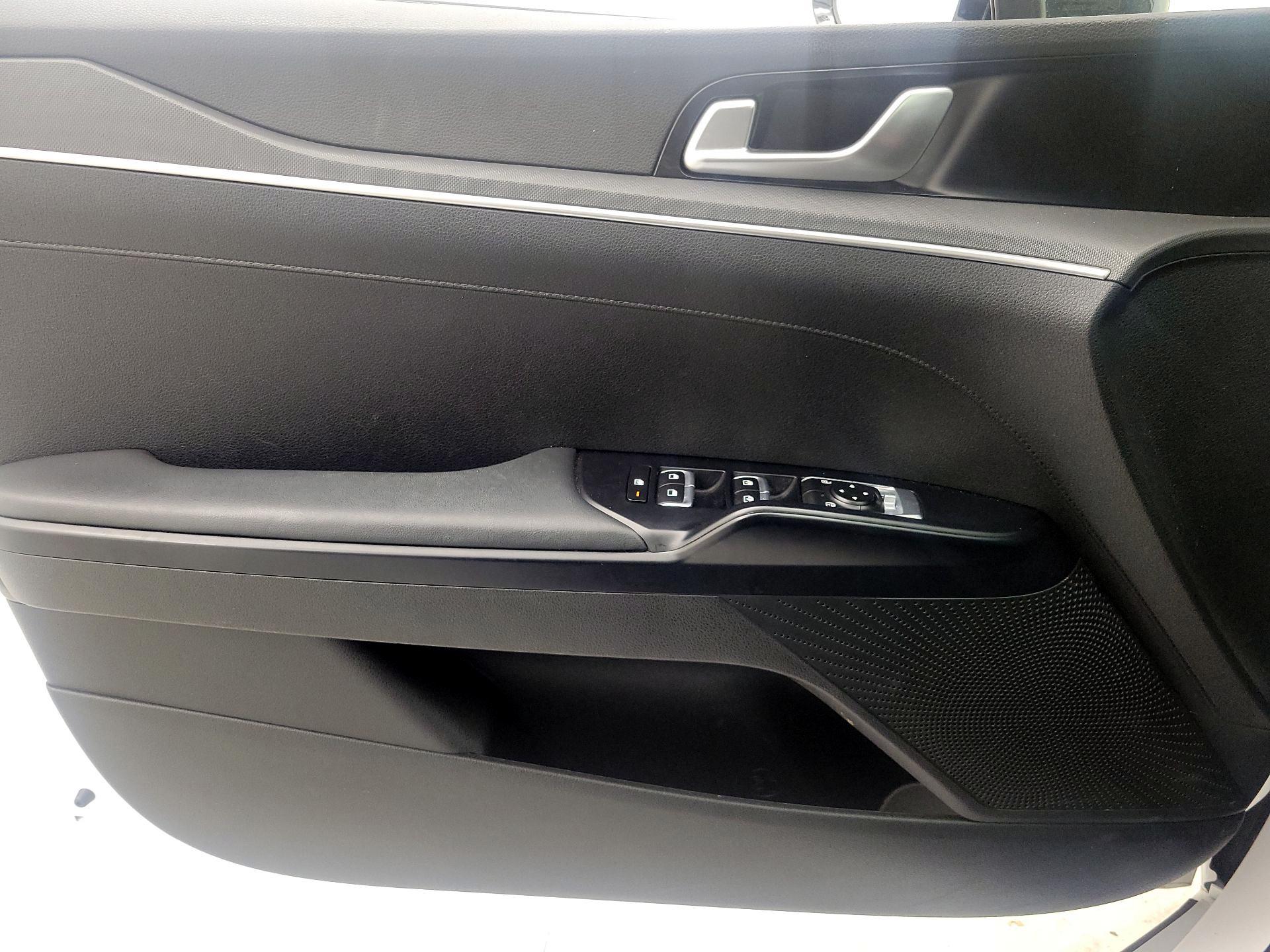 Thumbnail: 2023 Kia K5 - 12