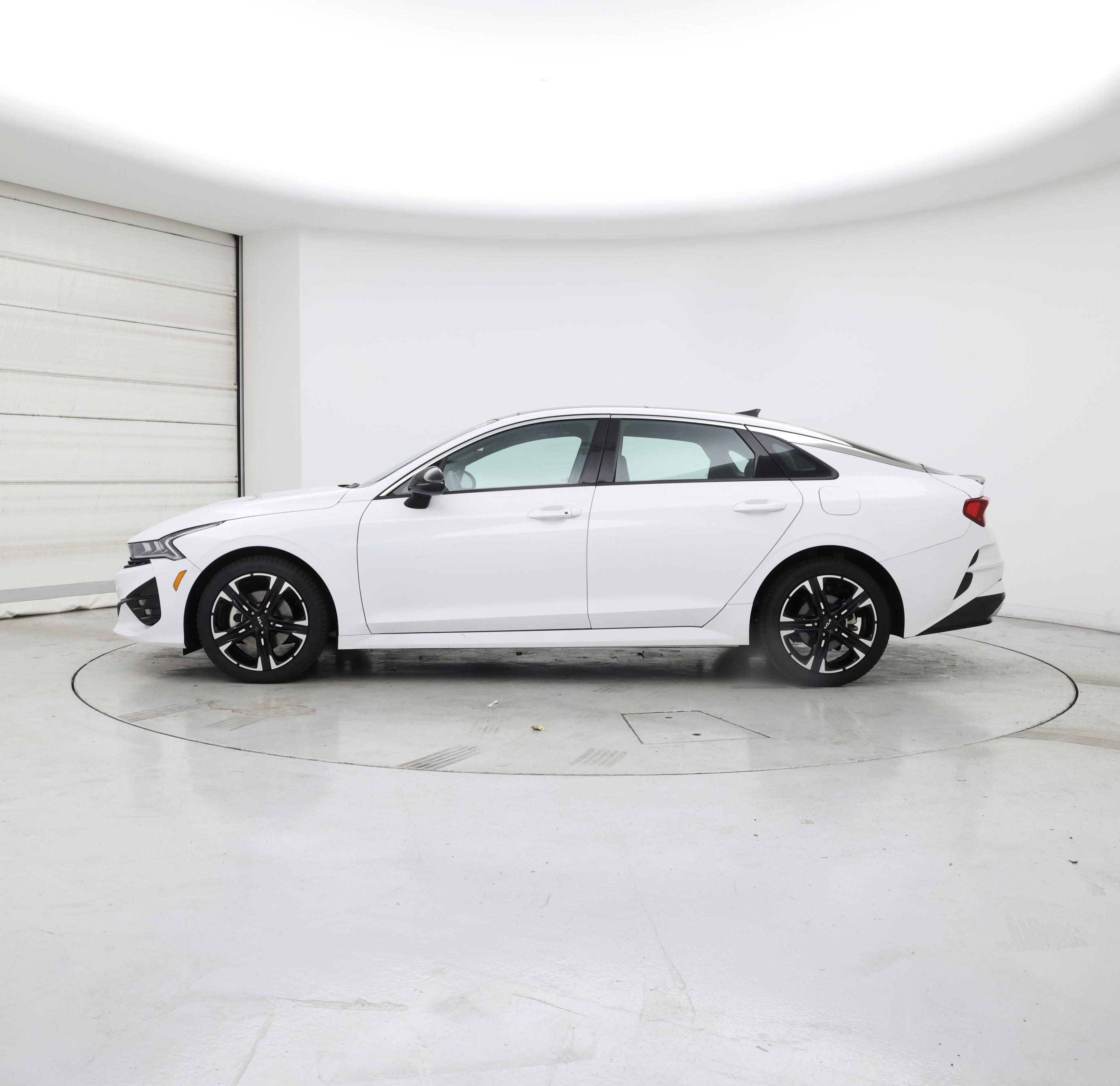 Thumbnail: 2023 Kia K5 - 3