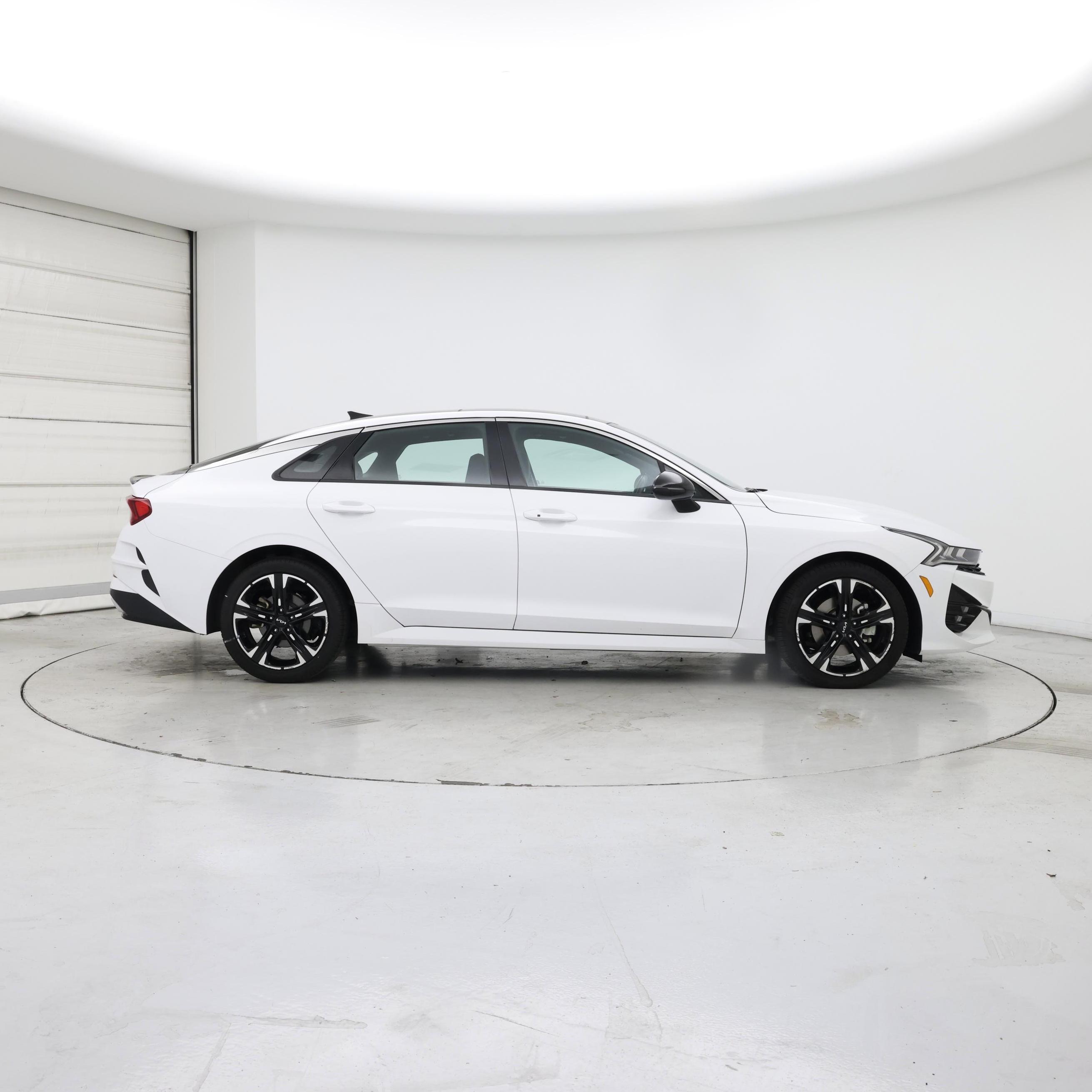 Thumbnail: 2023 Kia K5 - 7