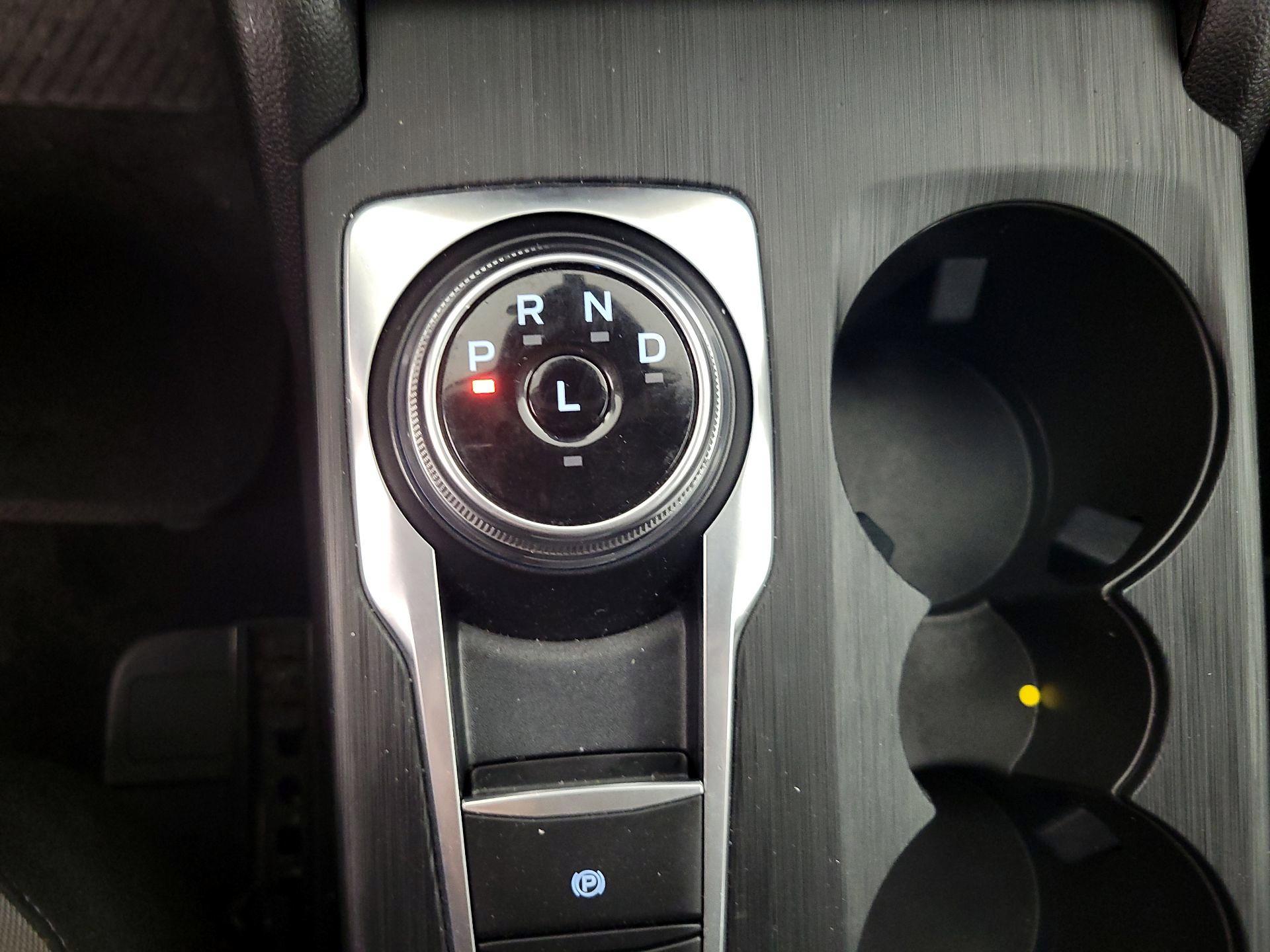 Thumbnail: 2022 Ford Escape - 17