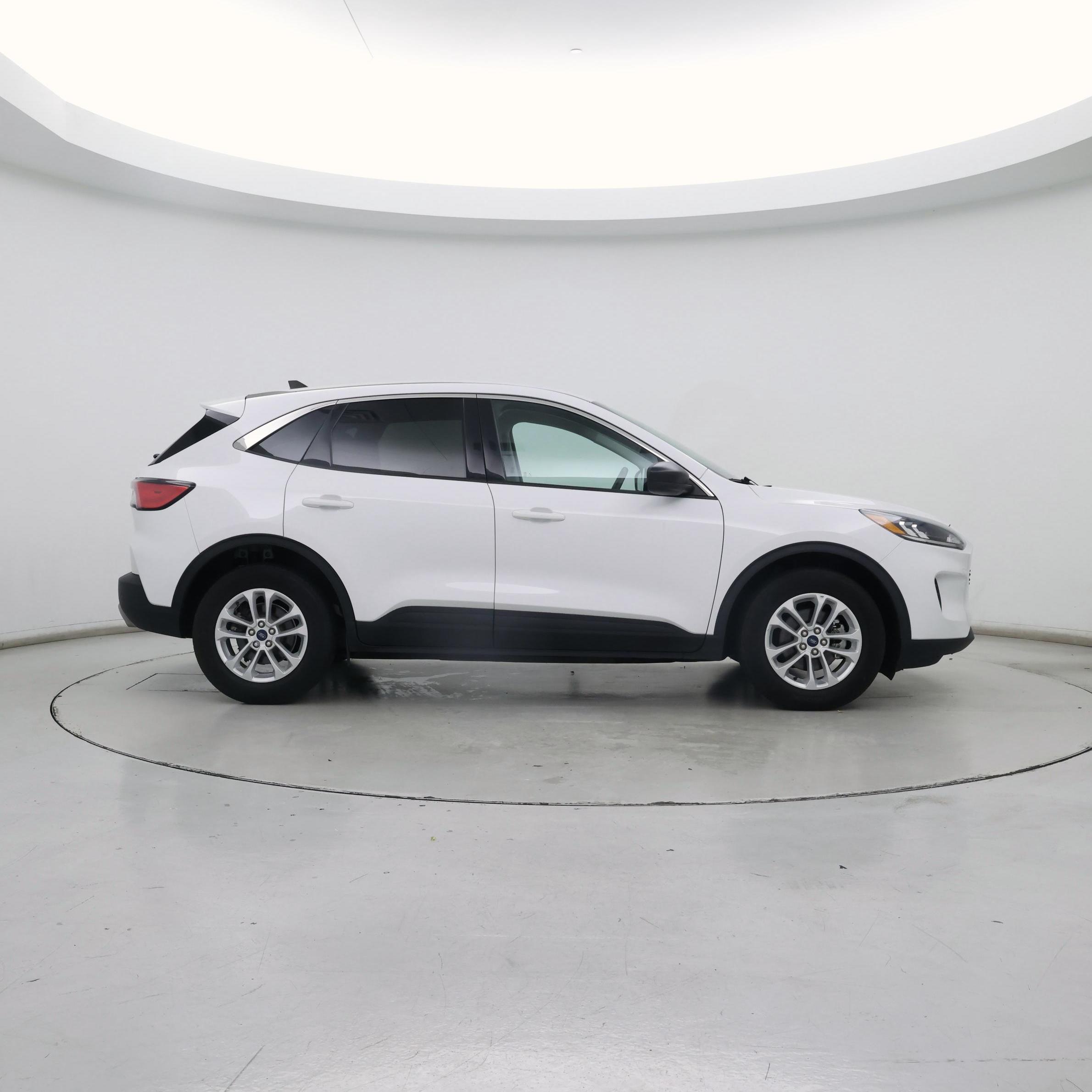 Thumbnail: 2022 Ford Escape - 7