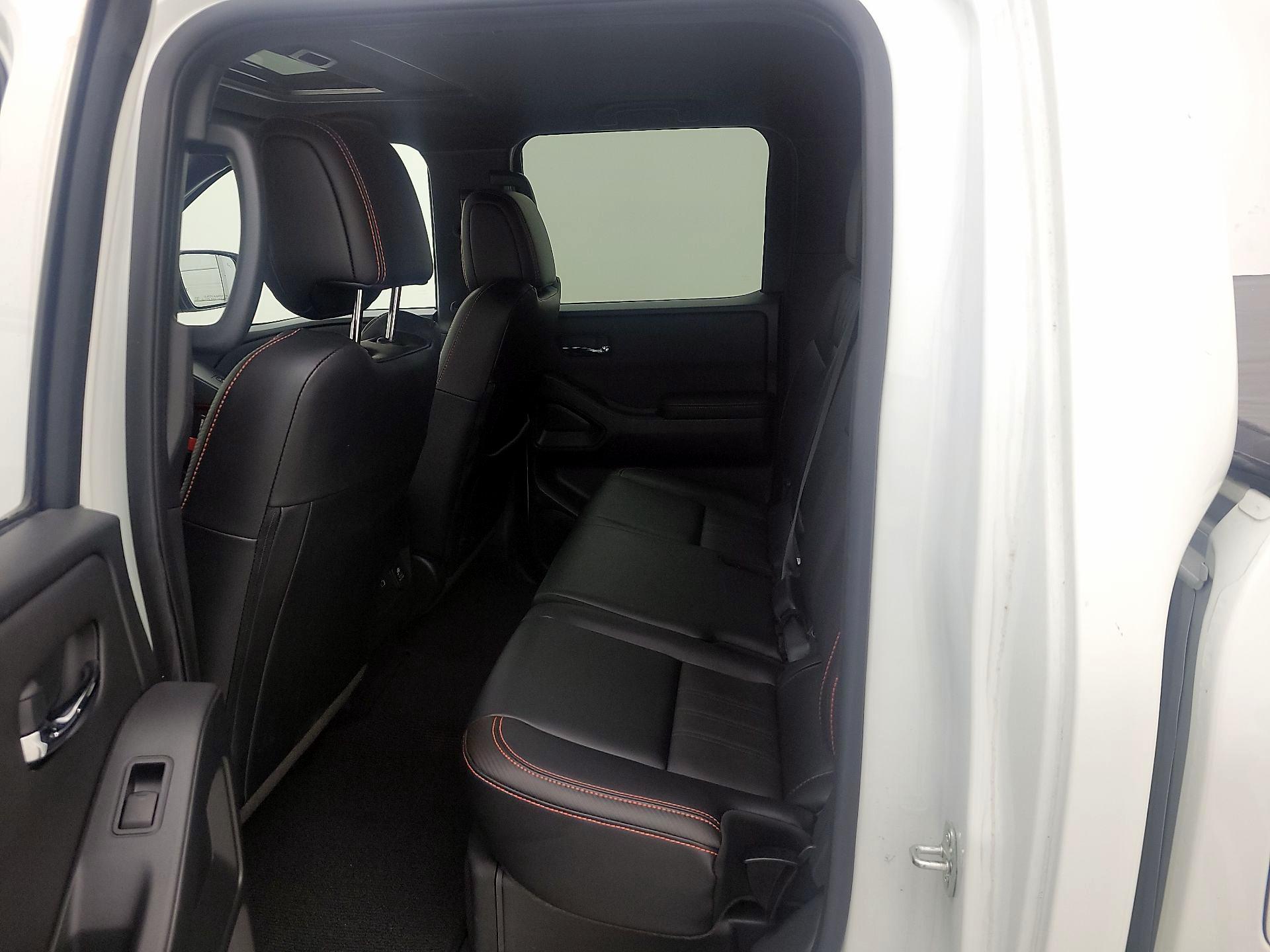 Thumbnail: 2023 Nissan Frontier - 20