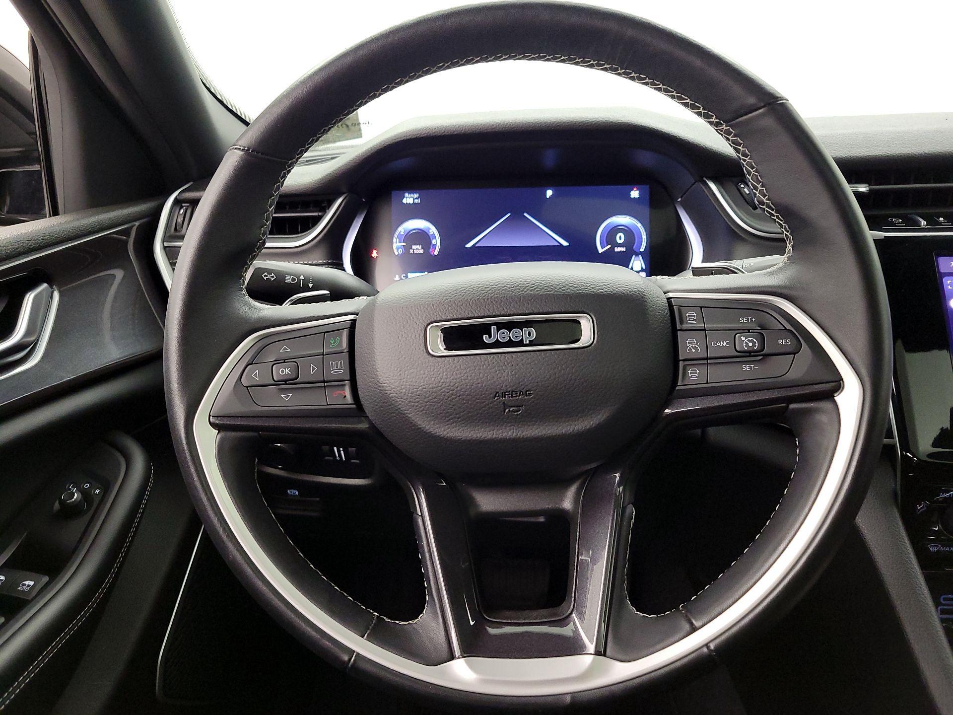 Thumbnail: 2022 Jeep Grand Cherokee - 10