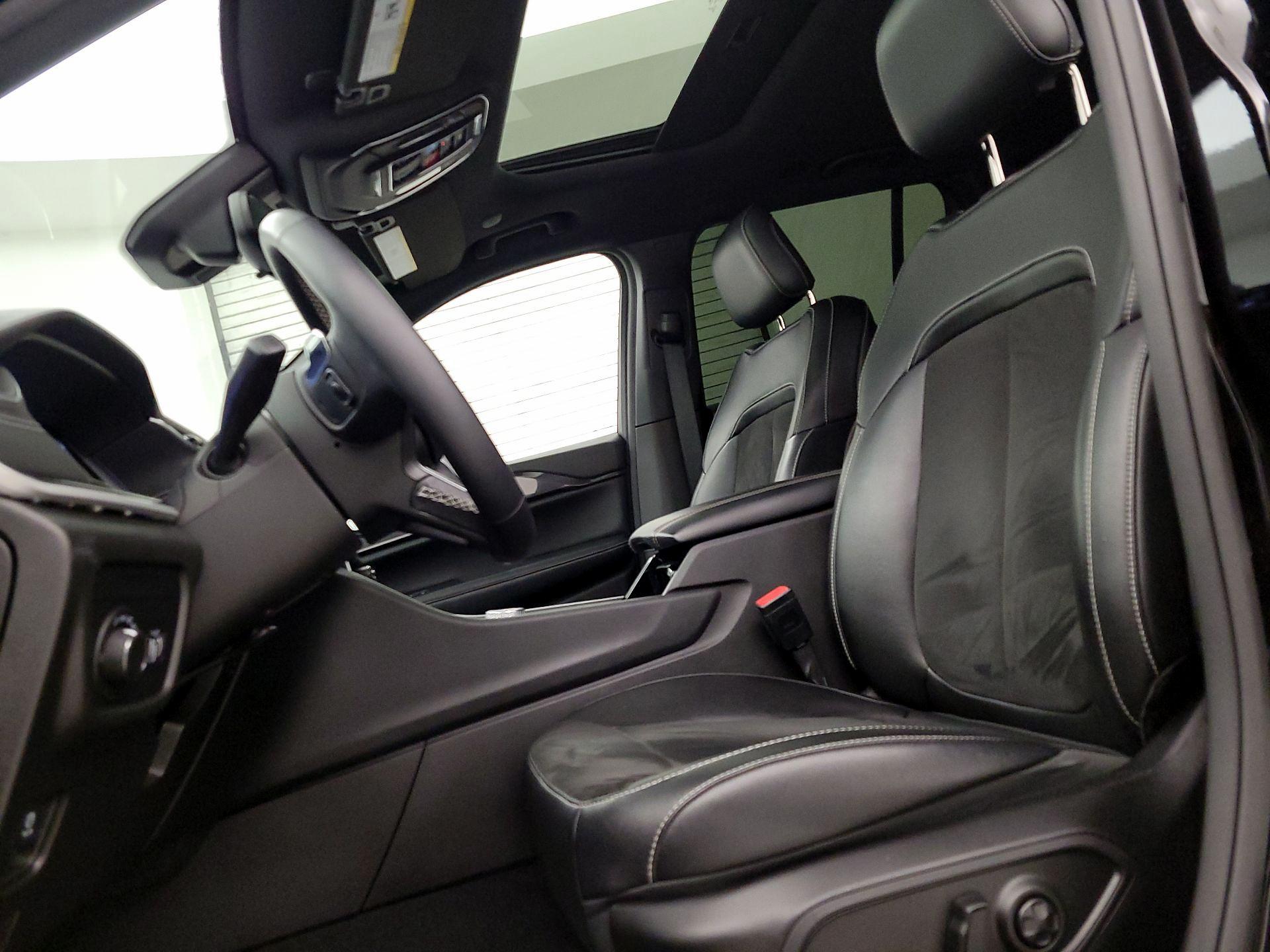 Thumbnail: 2022 Jeep Grand Cherokee - 19