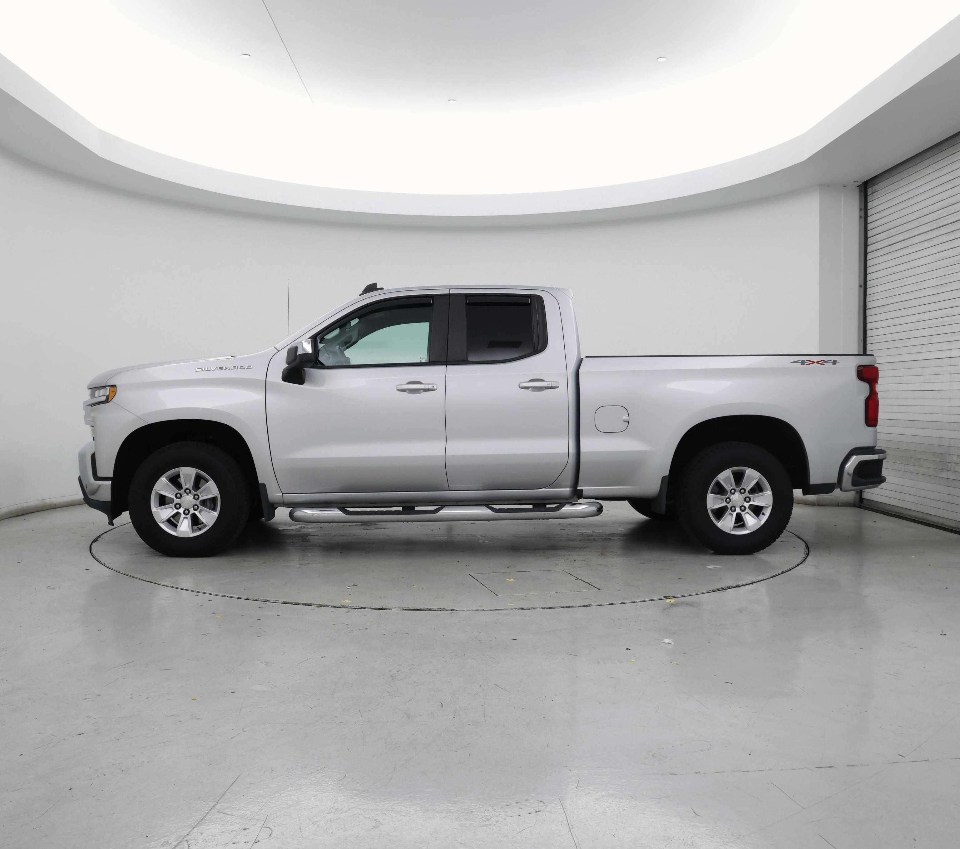 Thumbnail: 2019 Chevrolet Silverado 1500 - 3