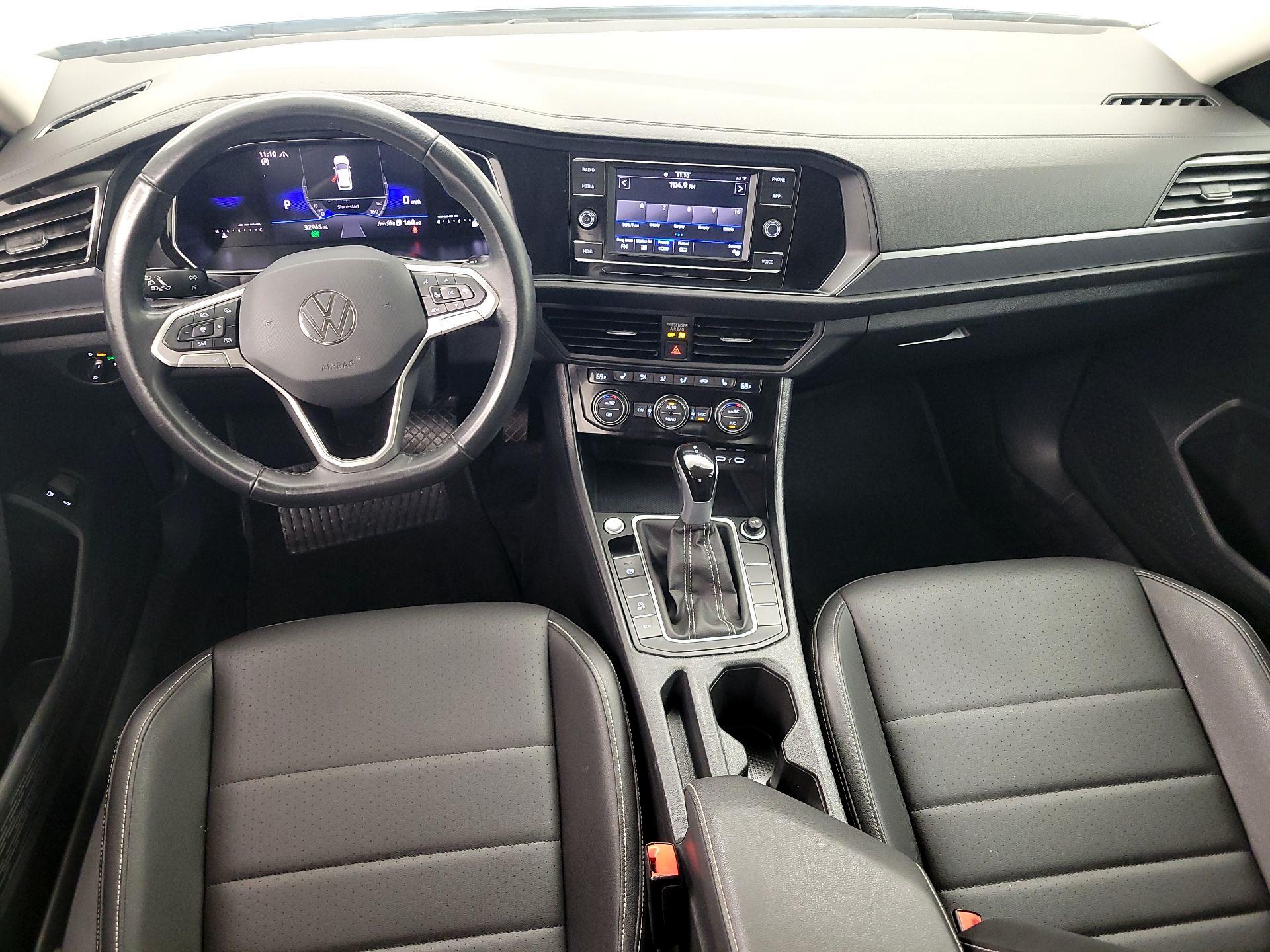 Thumbnail: 2024 Volkswagen Jetta - 9