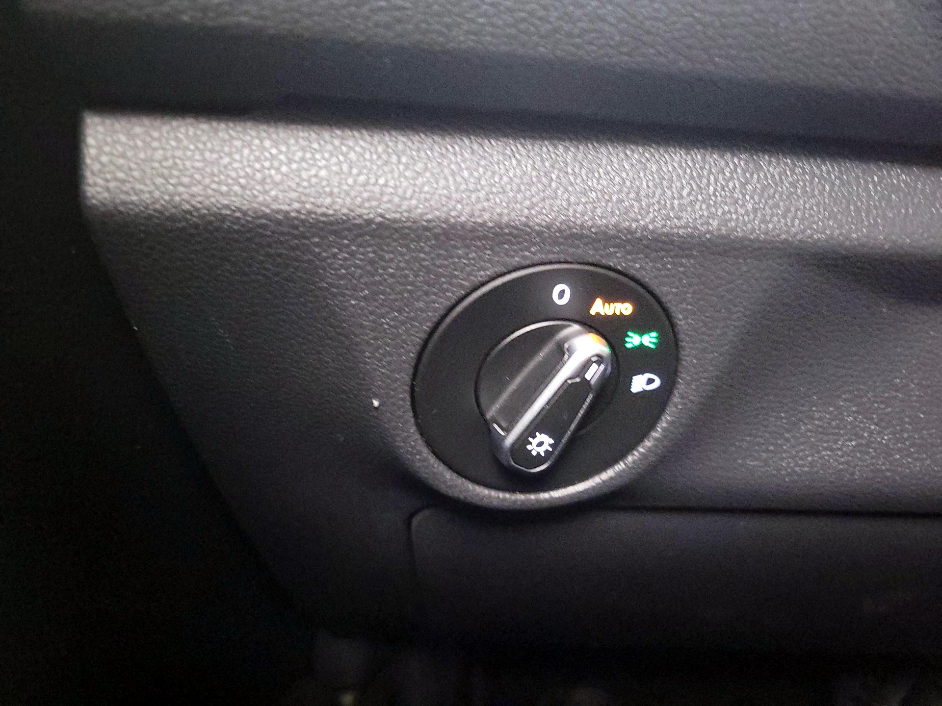 Thumbnail: 2024 Volkswagen Jetta - 13