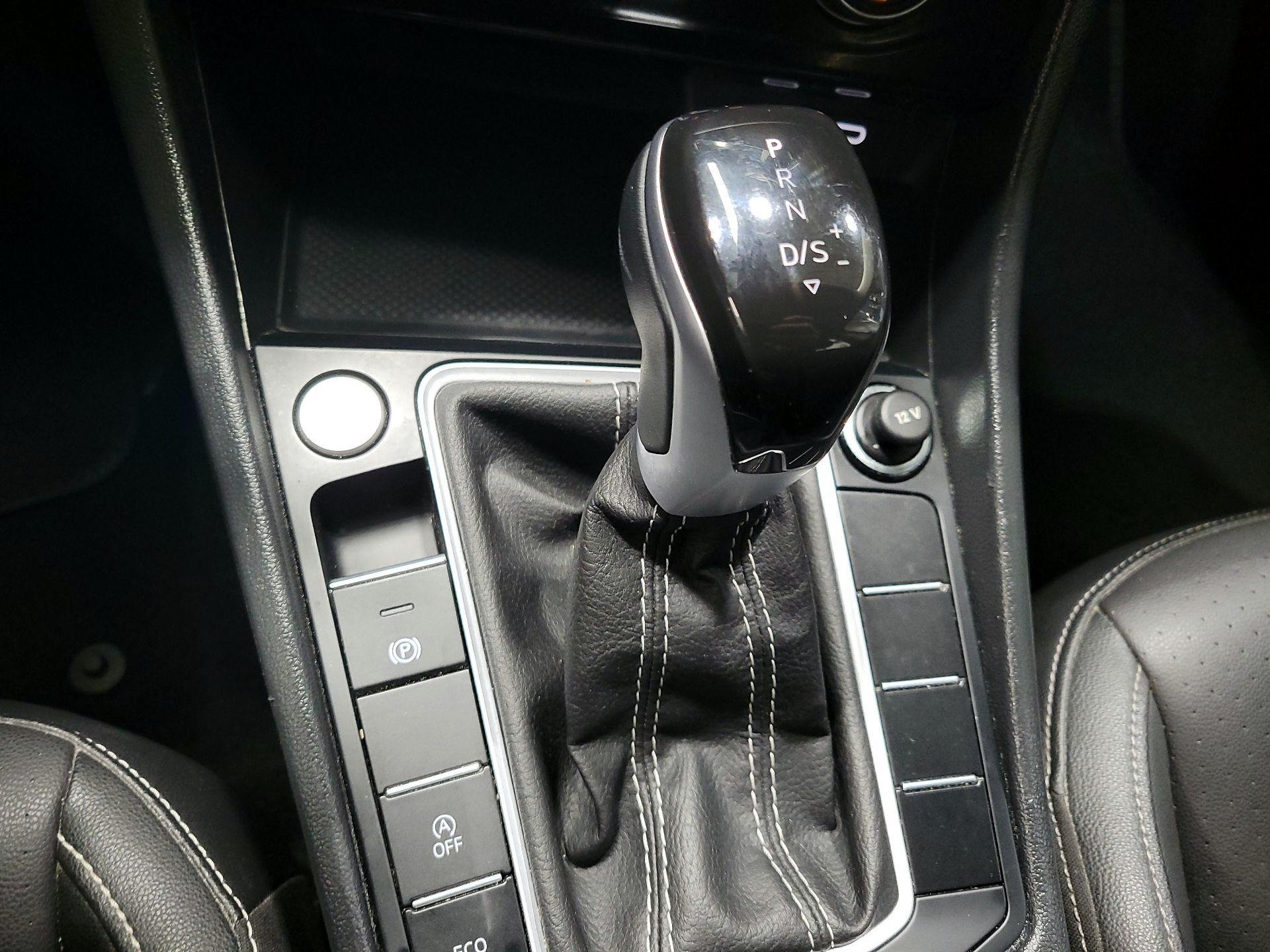 Thumbnail: 2024 Volkswagen Jetta - 17