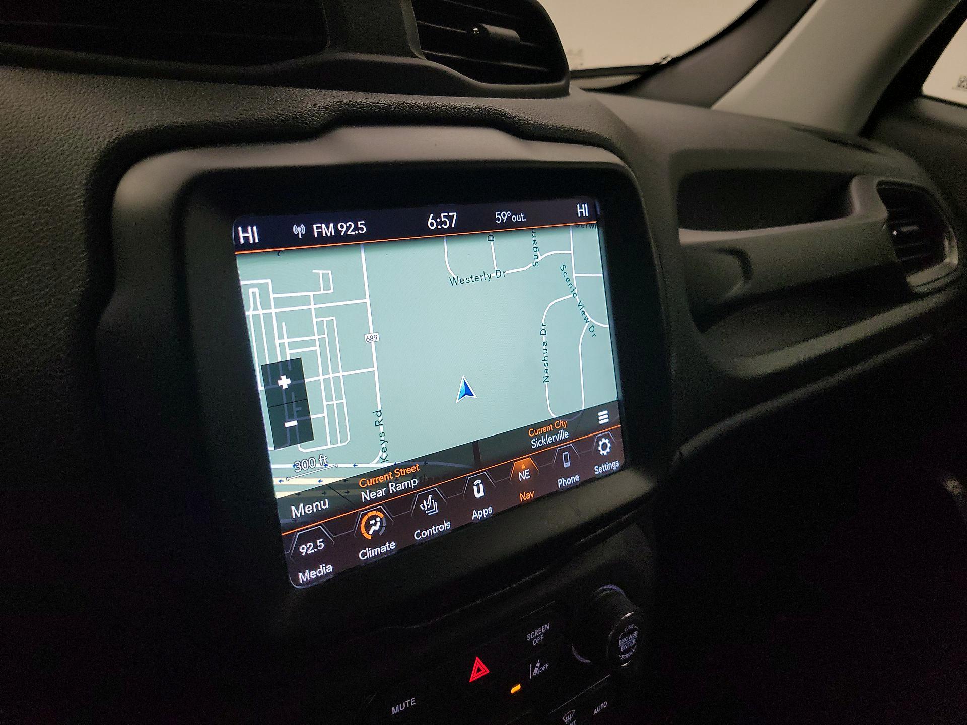 Thumbnail: 2021 Jeep Renegade - 14