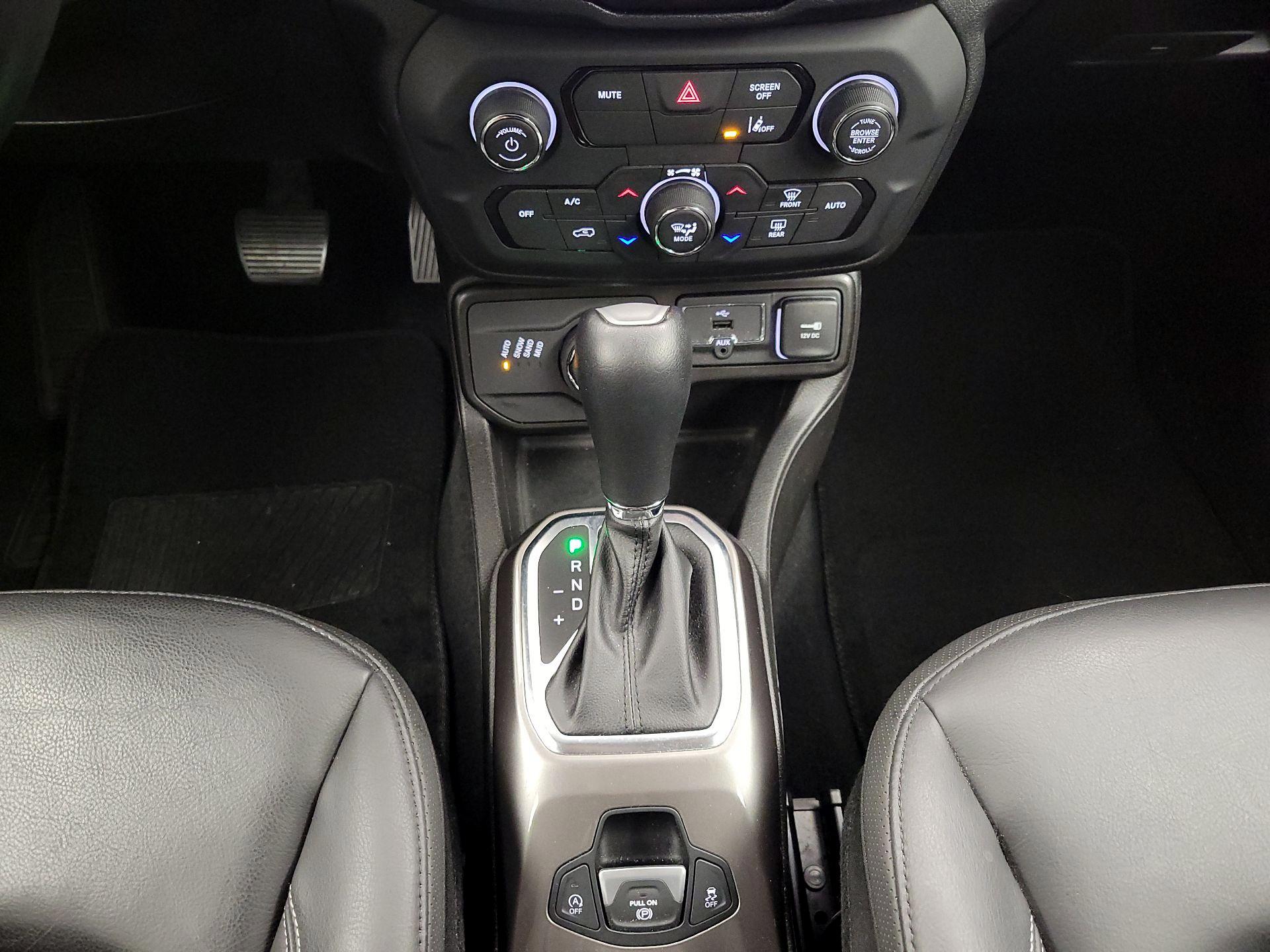 Thumbnail: 2021 Jeep Renegade - 18