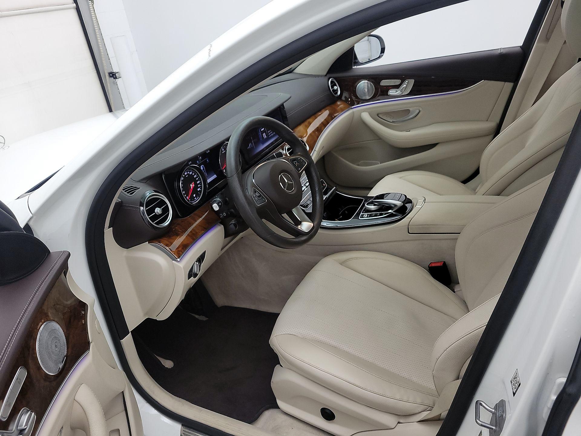 Thumbnail: 2018 Mercedes-Benz E-Class - 11