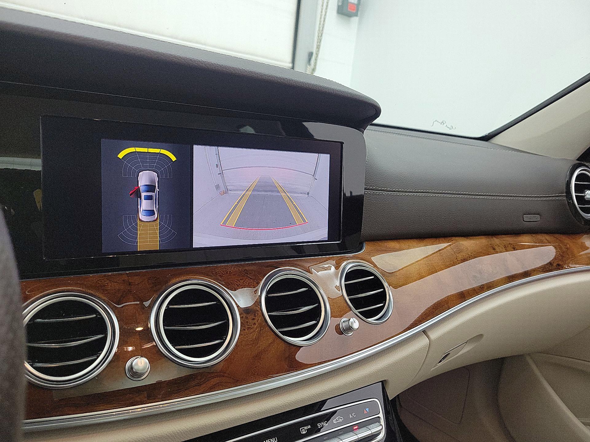 Thumbnail: 2018 Mercedes-Benz E-Class - 14