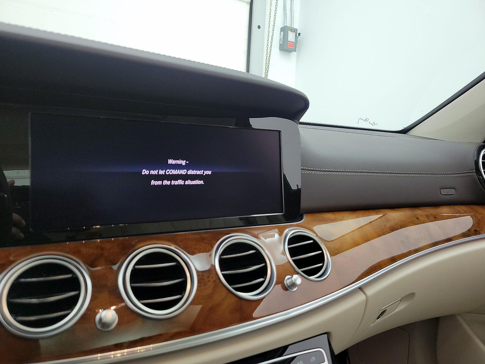 Thumbnail: 2018 Mercedes-Benz E-Class - 15