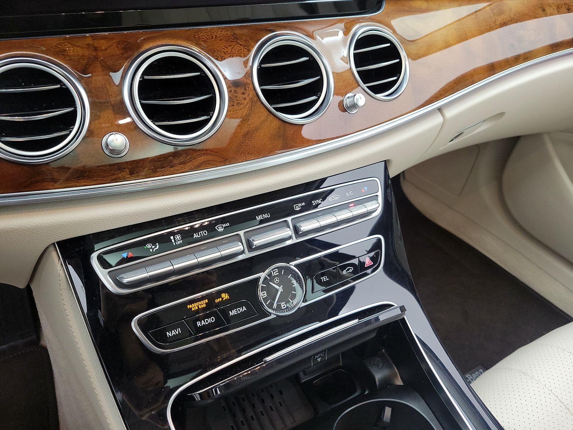 Thumbnail: 2018 Mercedes-Benz E-Class - 16