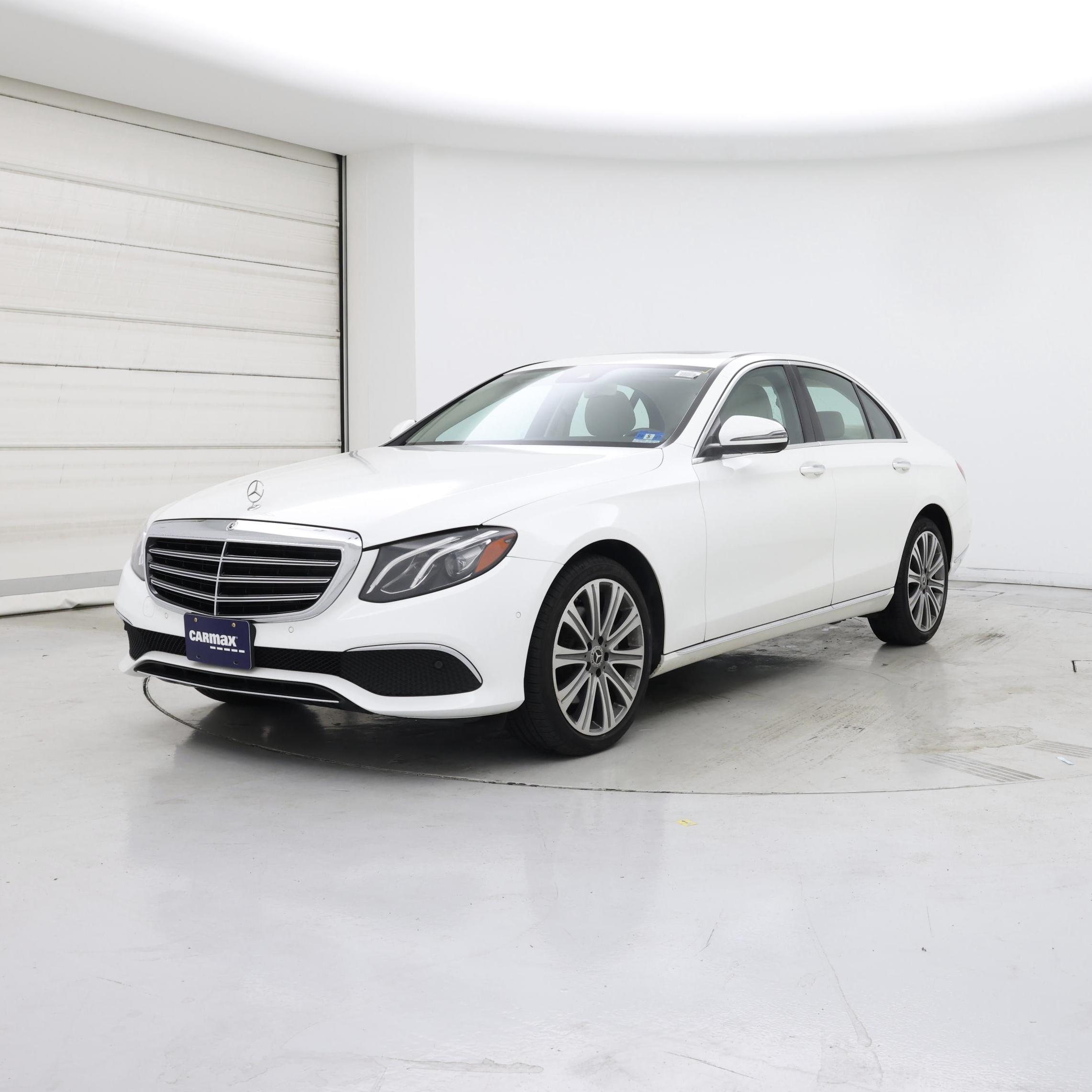 Thumbnail: 2018 Mercedes-Benz E-Class - 4