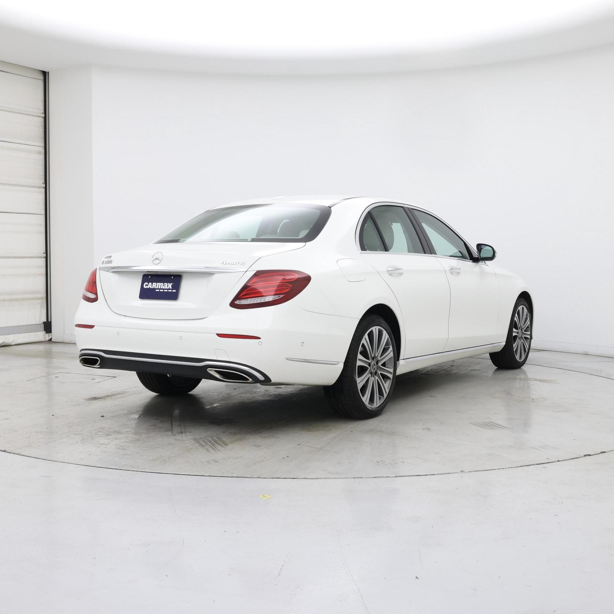 Thumbnail: 2018 Mercedes-Benz E-Class - 8