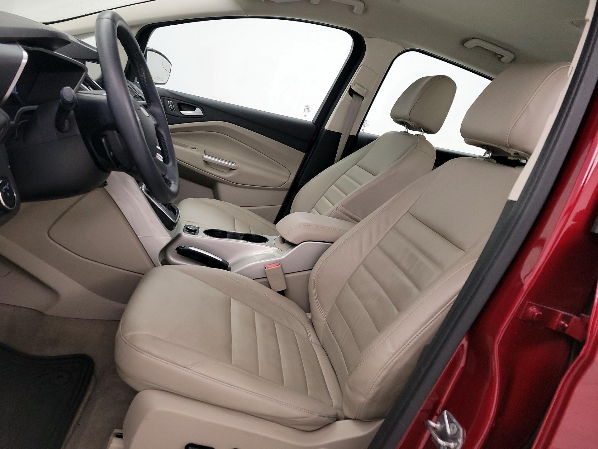 Thumbnail: 2015 Ford C-Max - 11