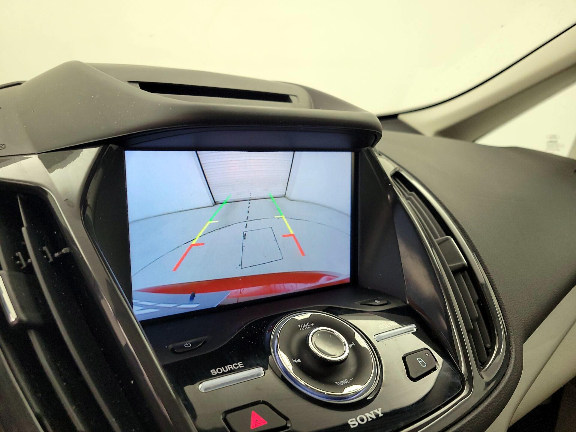 Thumbnail: 2015 Ford C-Max - 14