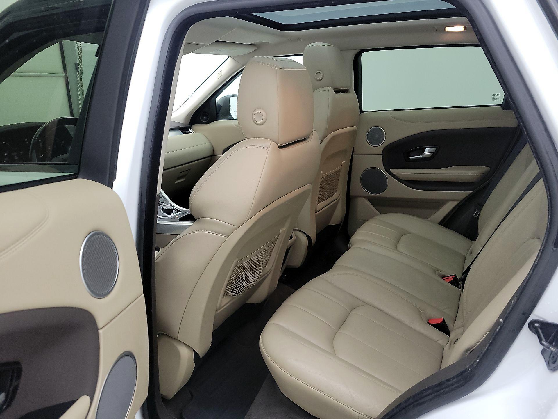 Thumbnail: 2017 Land Rover Range Rover Evoque - 19