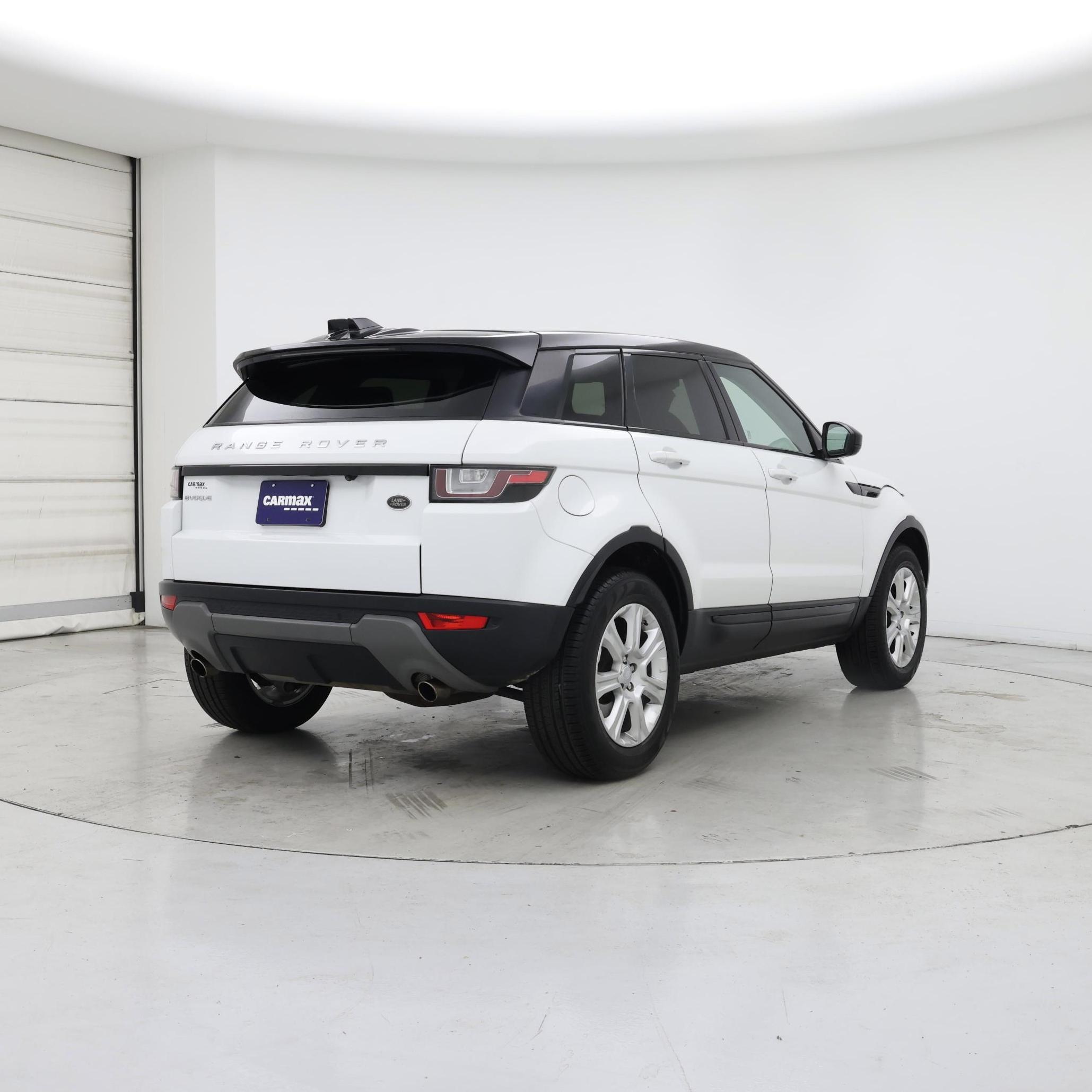 Thumbnail: 2017 Land Rover Range Rover Evoque - 8