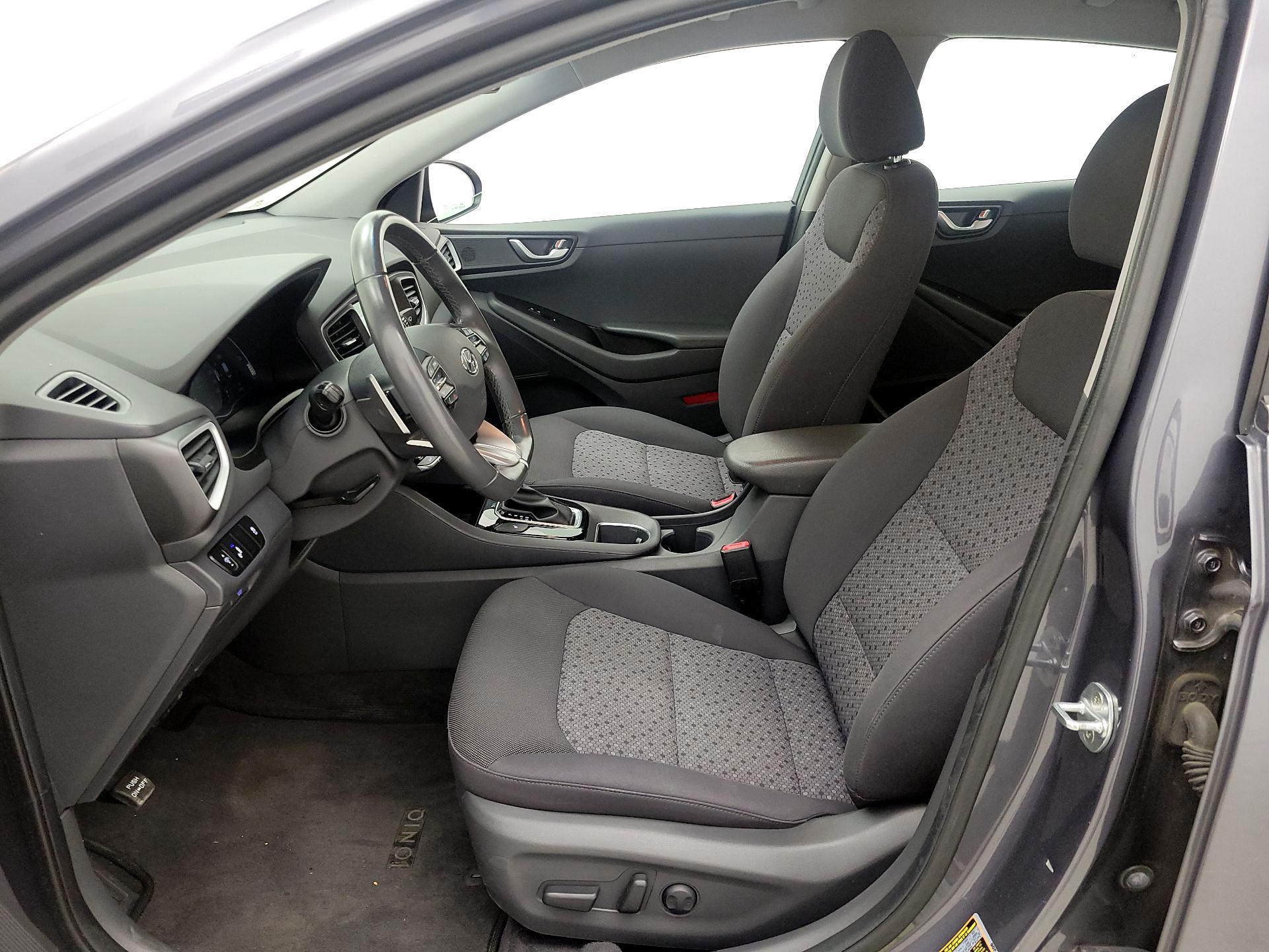 Thumbnail: 2018 Hyundai Ioniq - 11