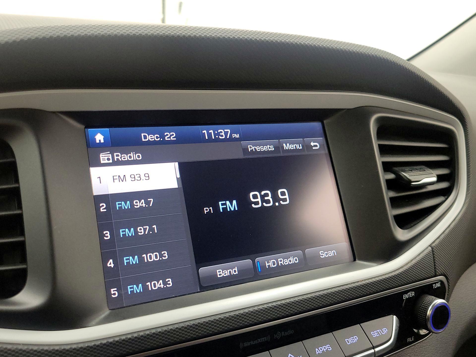 Thumbnail: 2018 Hyundai Ioniq - 15