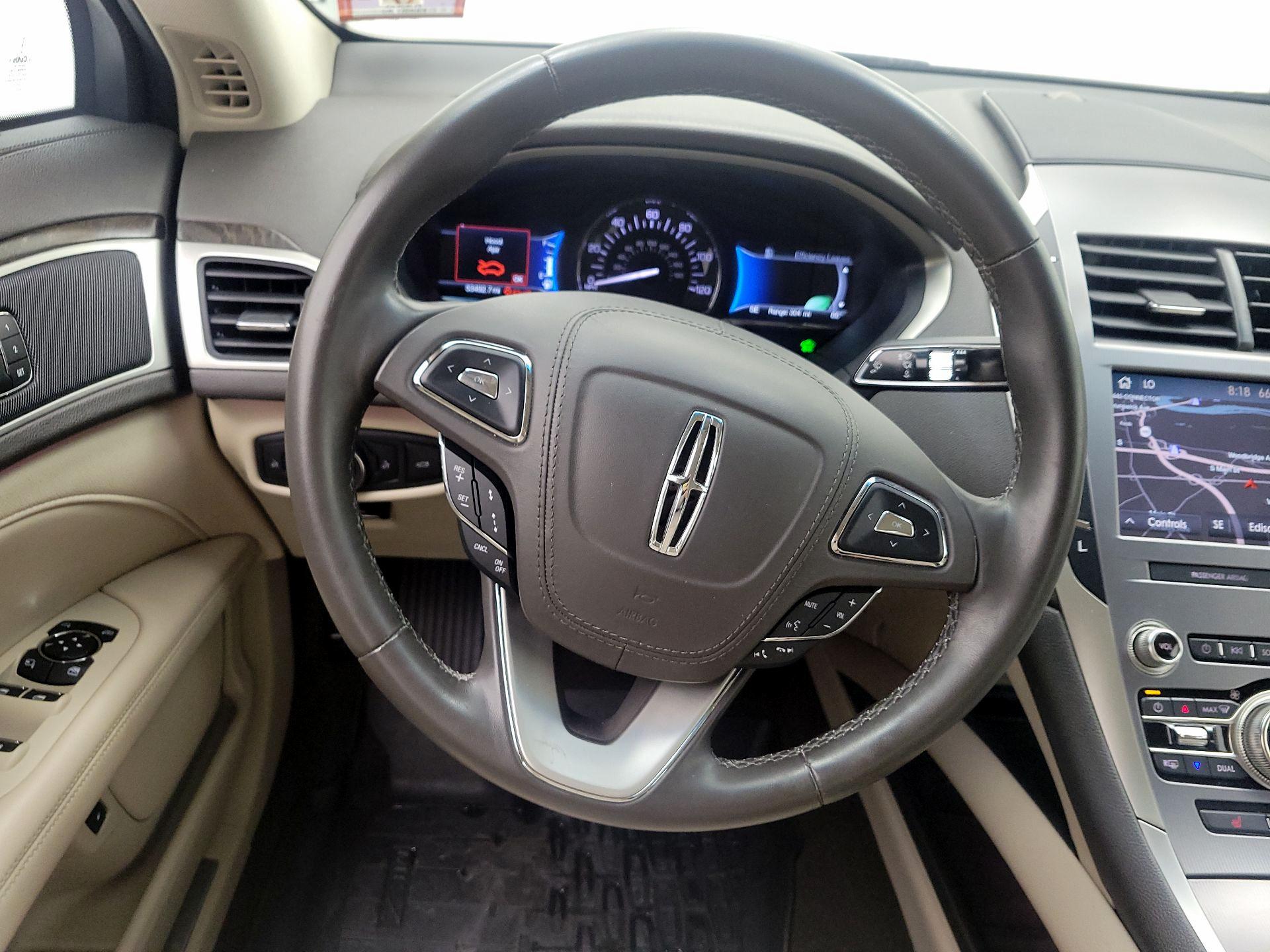 Thumbnail: 2019 Lincoln MKZ - 10