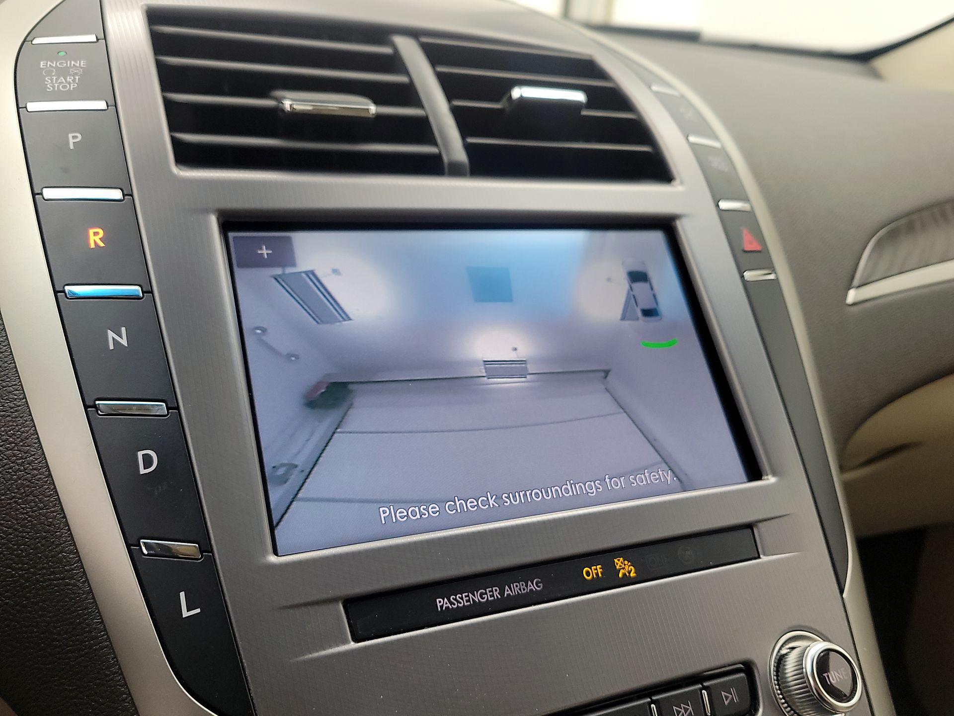 Thumbnail: 2019 Lincoln MKZ - 15