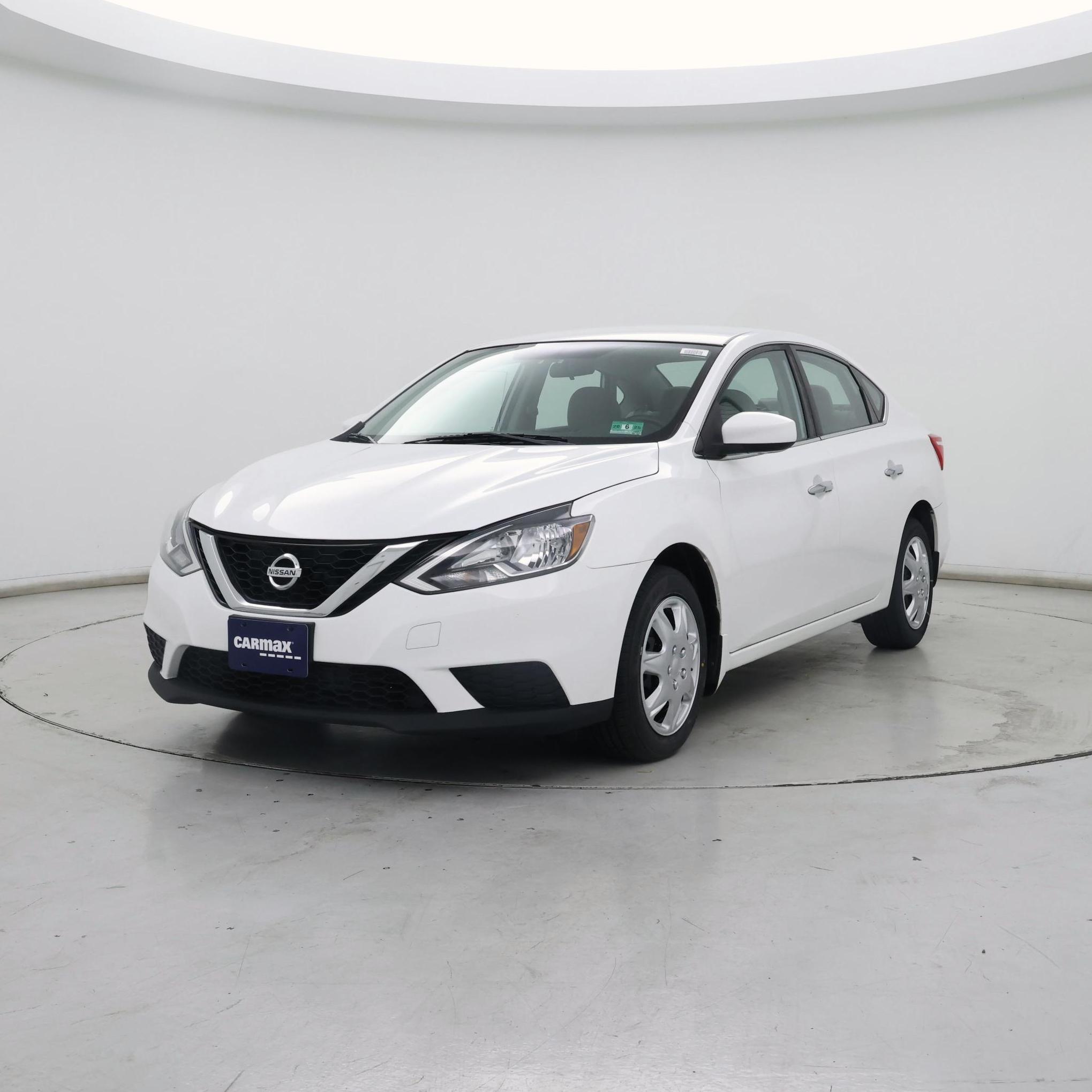 Thumbnail: 2016 Nissan Sentra - 4