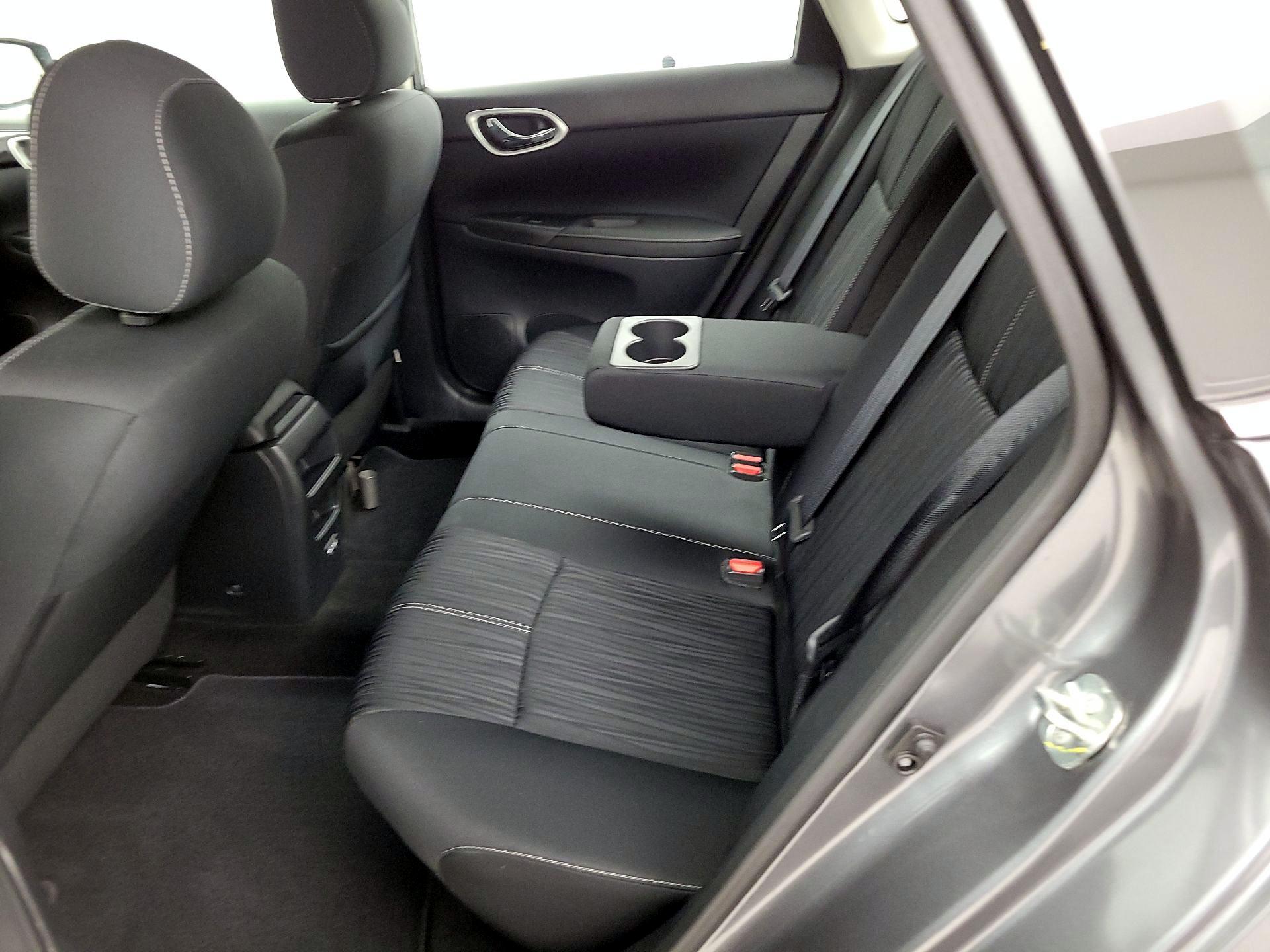 Thumbnail: 2018 Nissan Sentra - 19