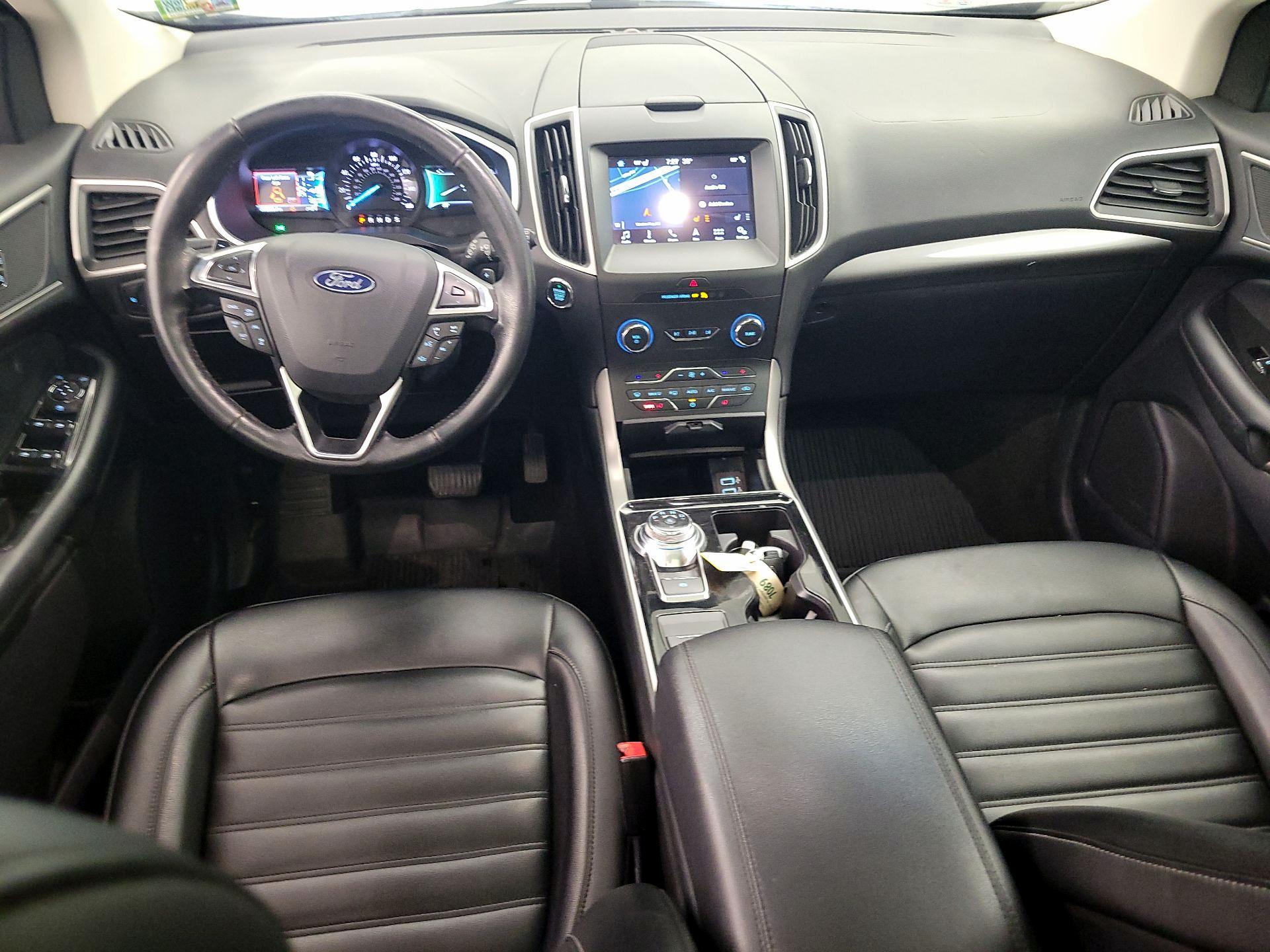 Thumbnail: 2019 Ford Edge - 9