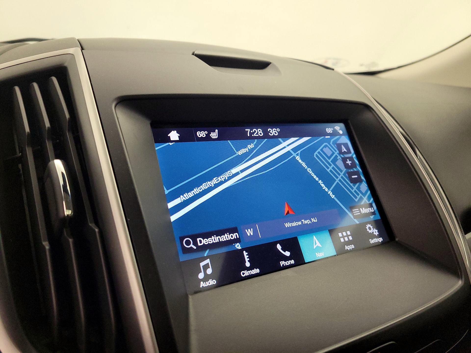 Thumbnail: 2019 Ford Edge - 14