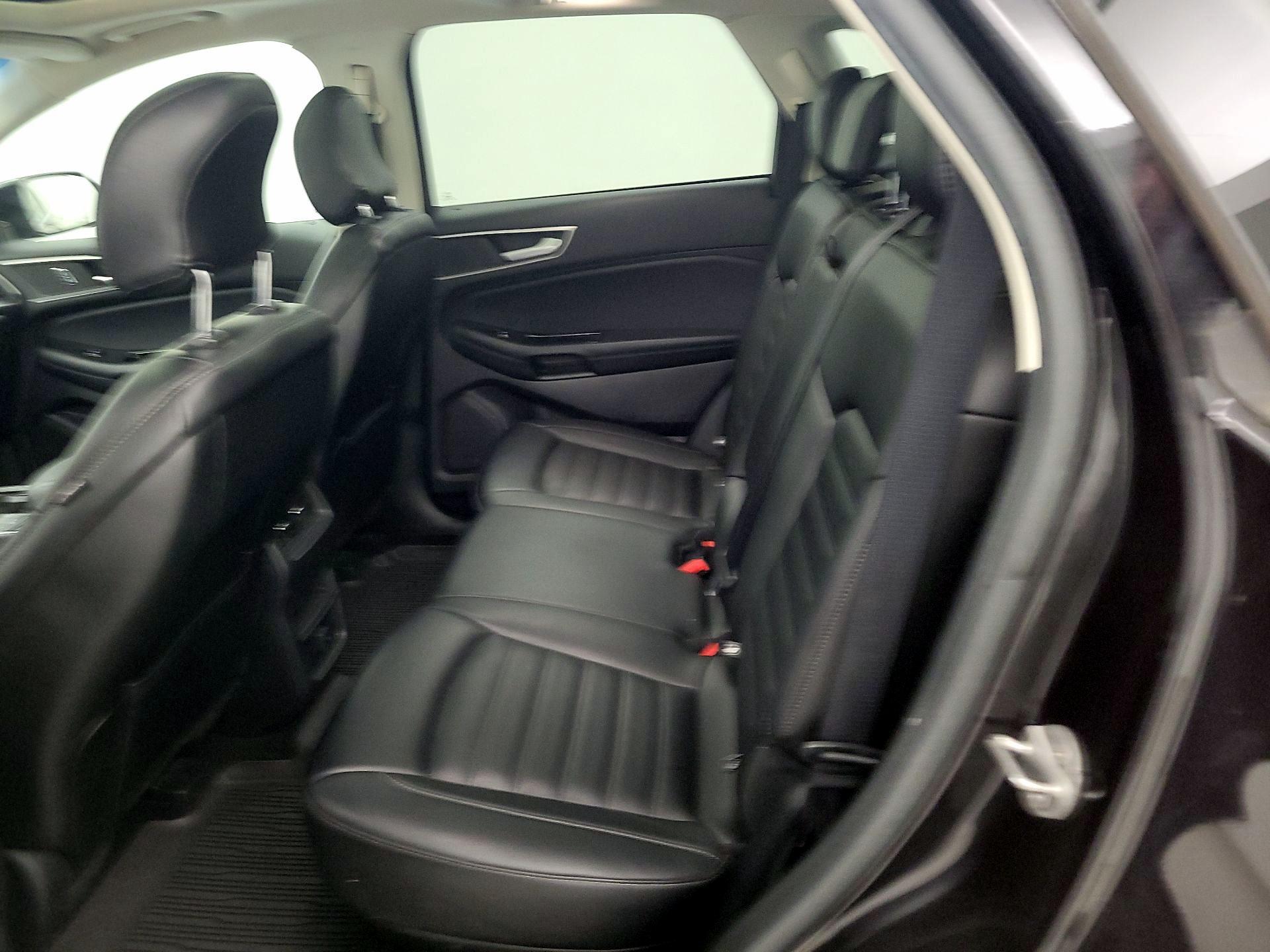 Thumbnail: 2019 Ford Edge - 20