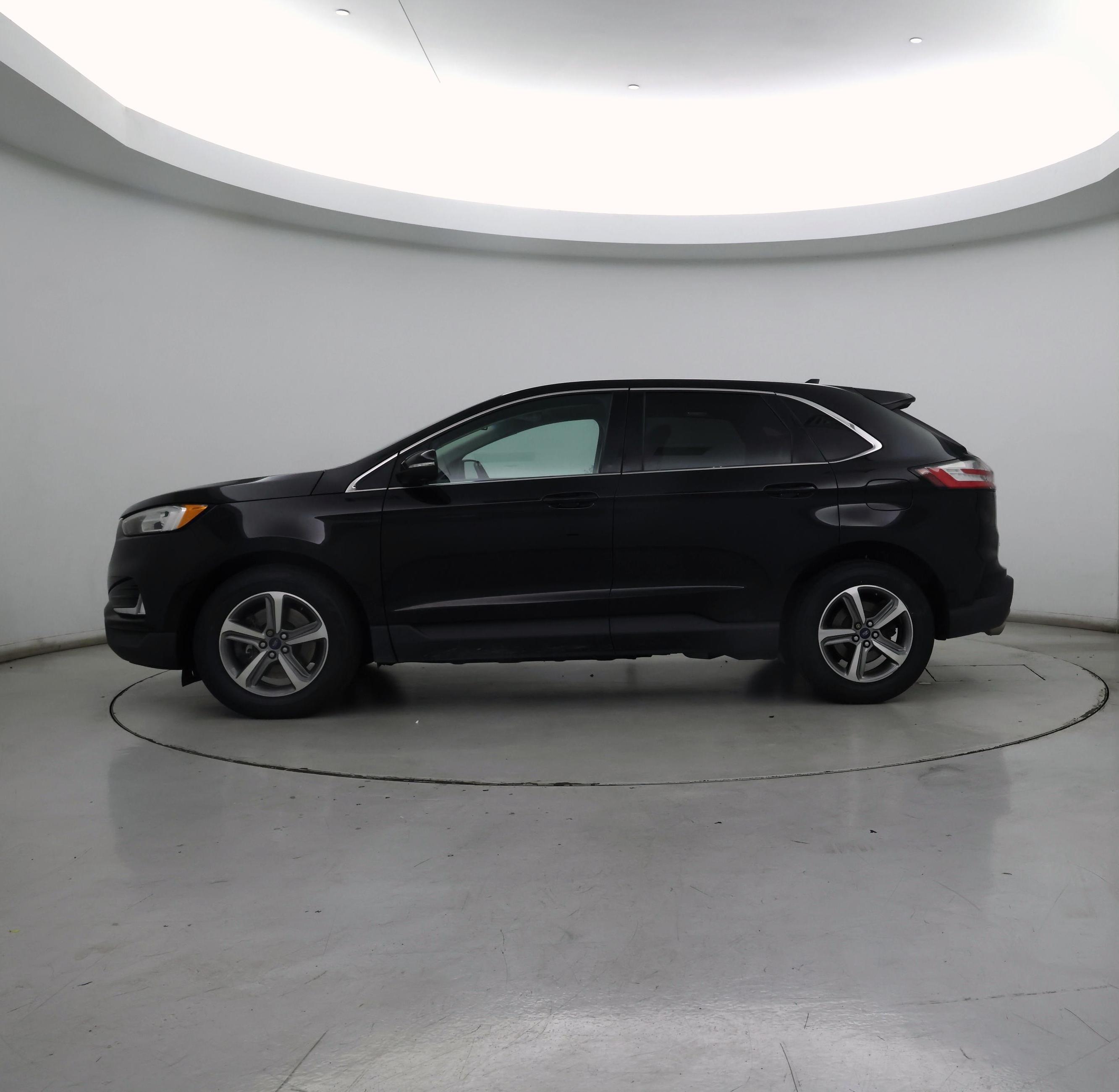 Thumbnail: 2019 Ford Edge - 3